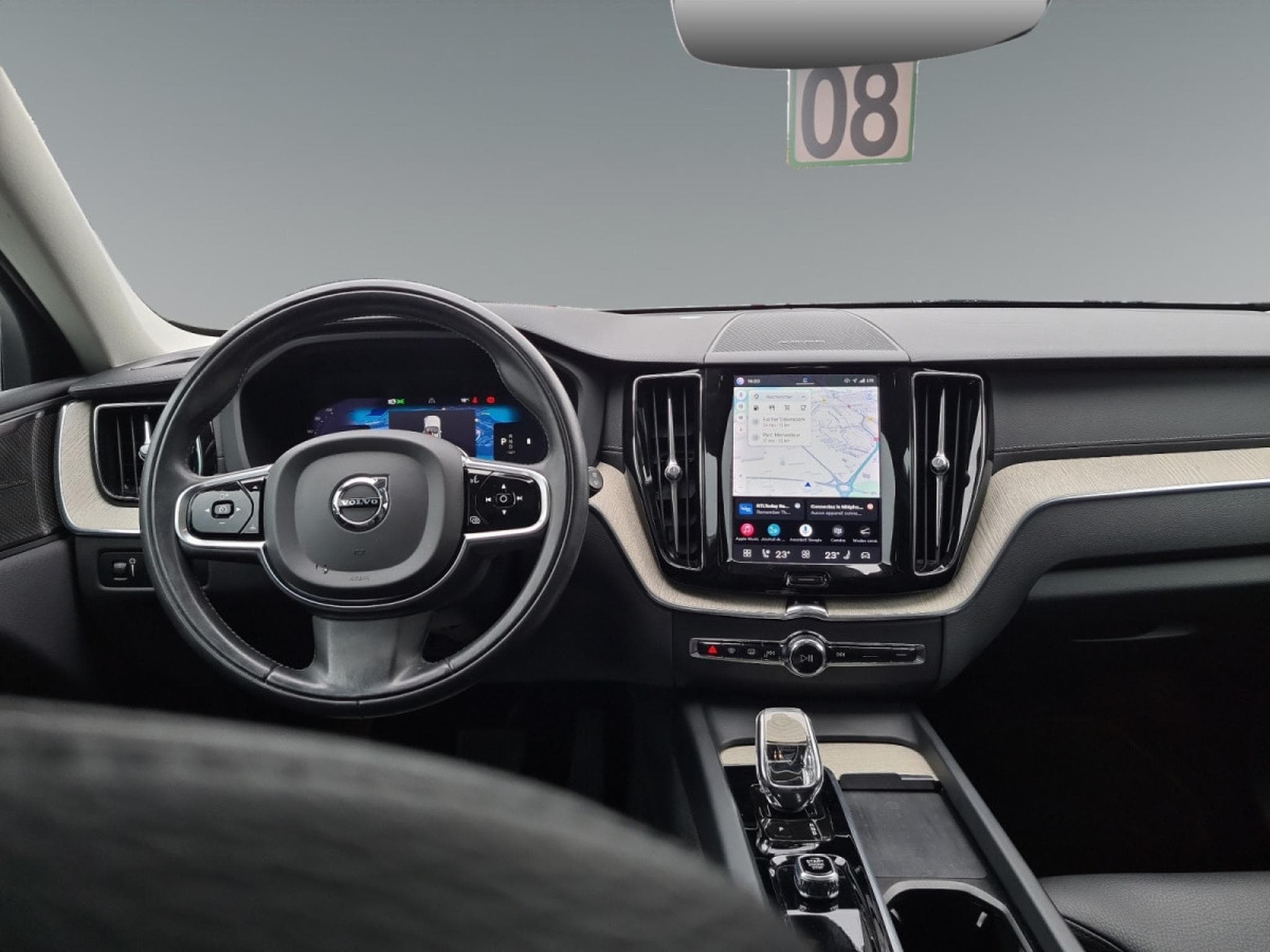 Volvo XC60 2.0 B4 MHEV Core (2023) - Foto 12