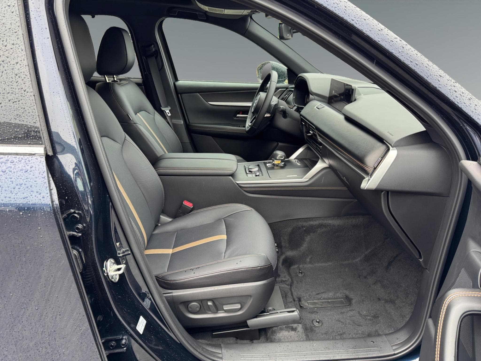 Mazda CX-80 CX-80 2026 5WGN 3.3L e-SKYACTIV D  254 hp 8AT AWD HOMURA PLU (2026) - Foto 17