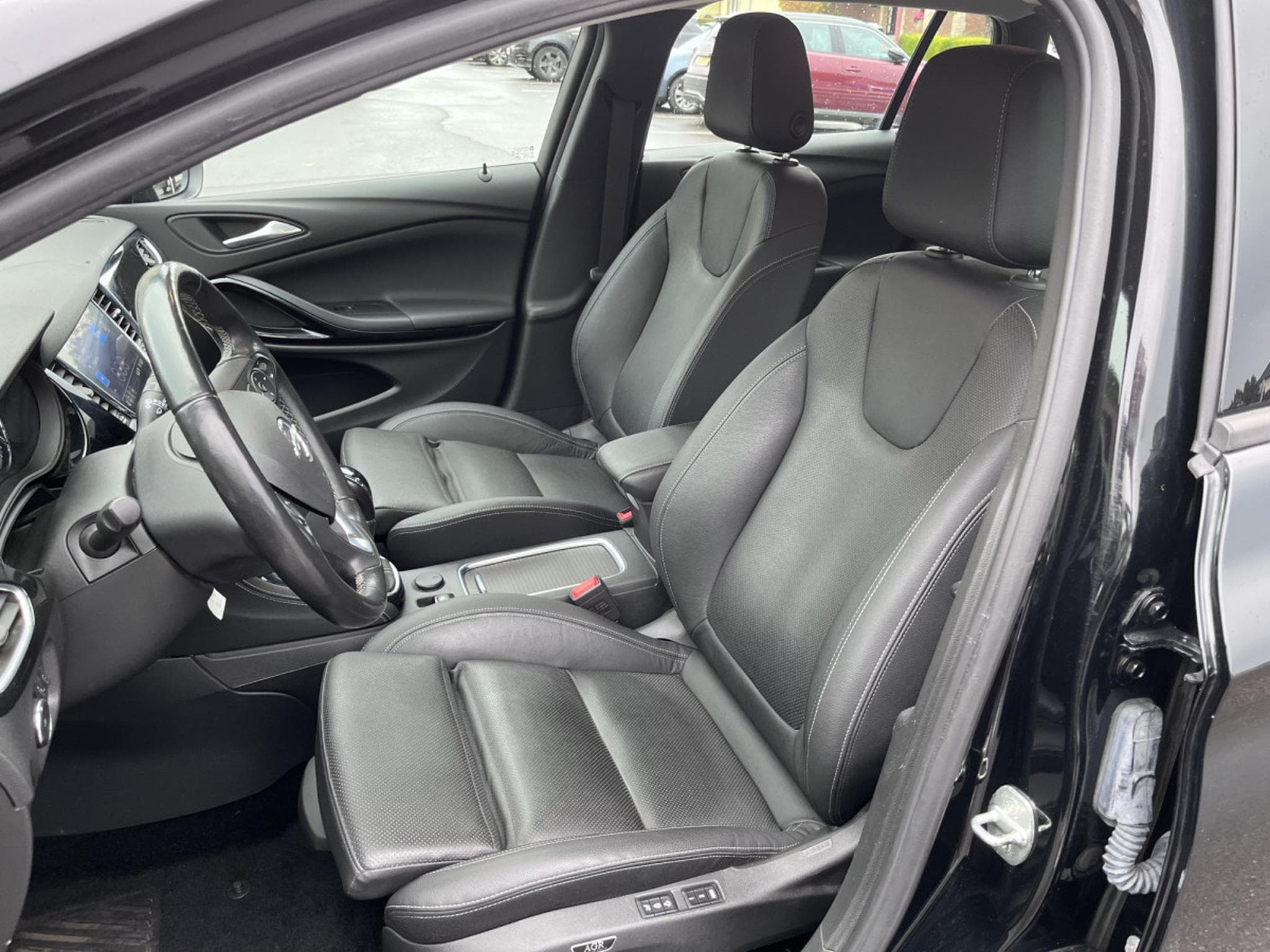 Opel Astra Astra K Sports Tourer 1.5d Cuir Navi CarPlay AHK Bose (2021) - Photo 9