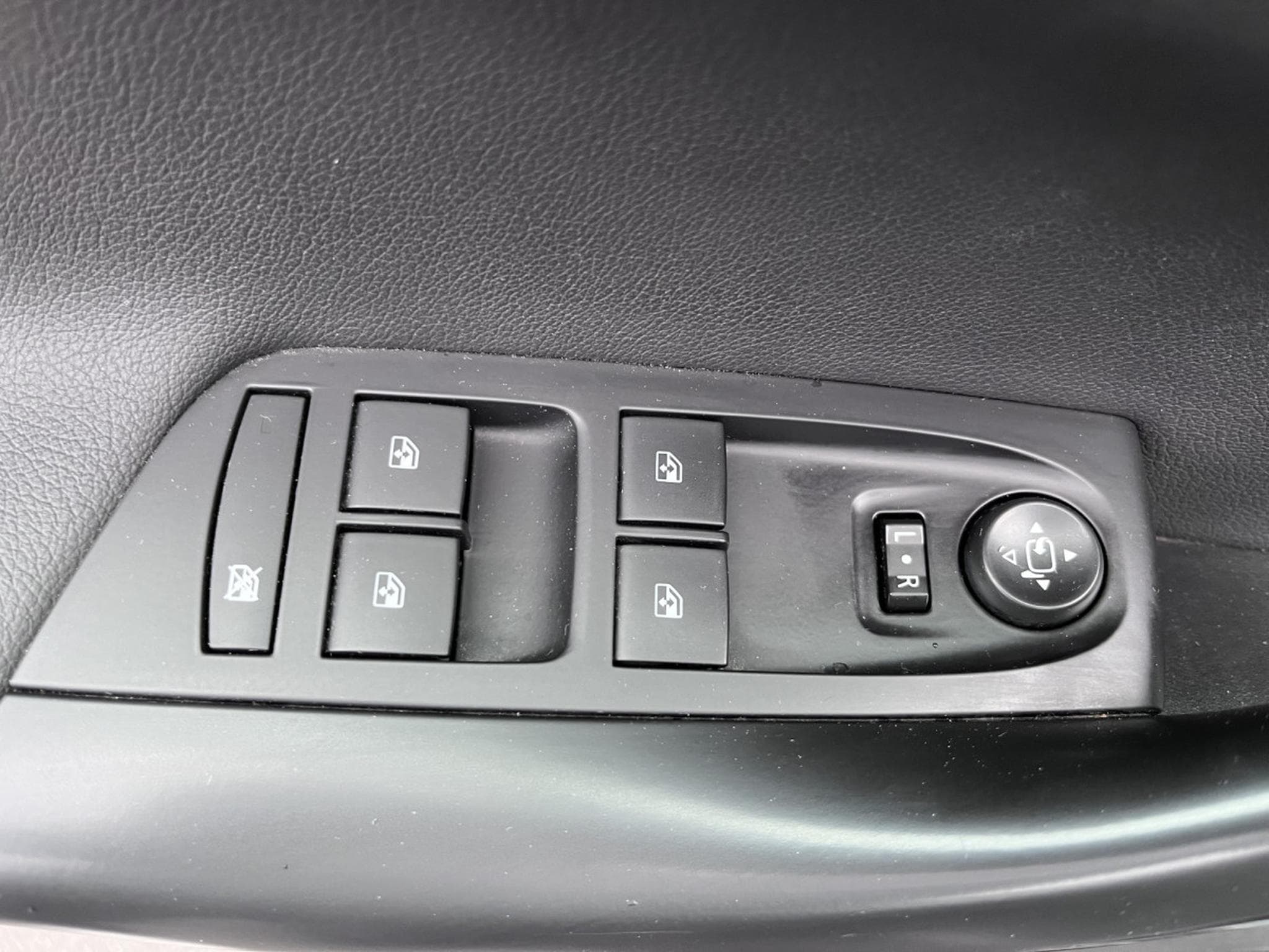 Opel Astra Astra K Sports Tourer 1.5d Cuir Navi CarPlay AHK Bose (2021) - Photo 21
