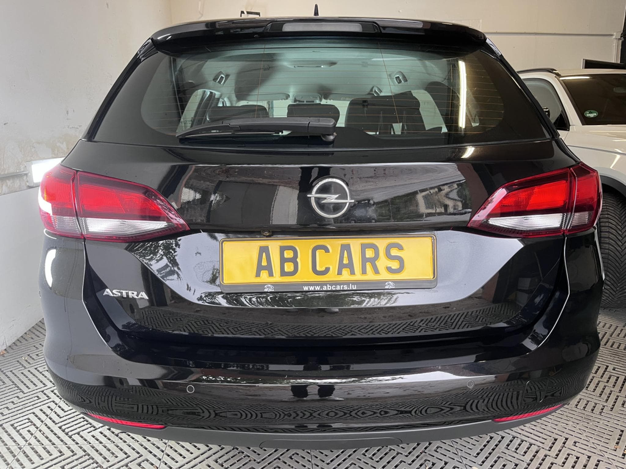 Opel Astra Astra K Sports Tourer 1.5d Cuir Navi CarPlay AHK Bose (2021) - Photo 26