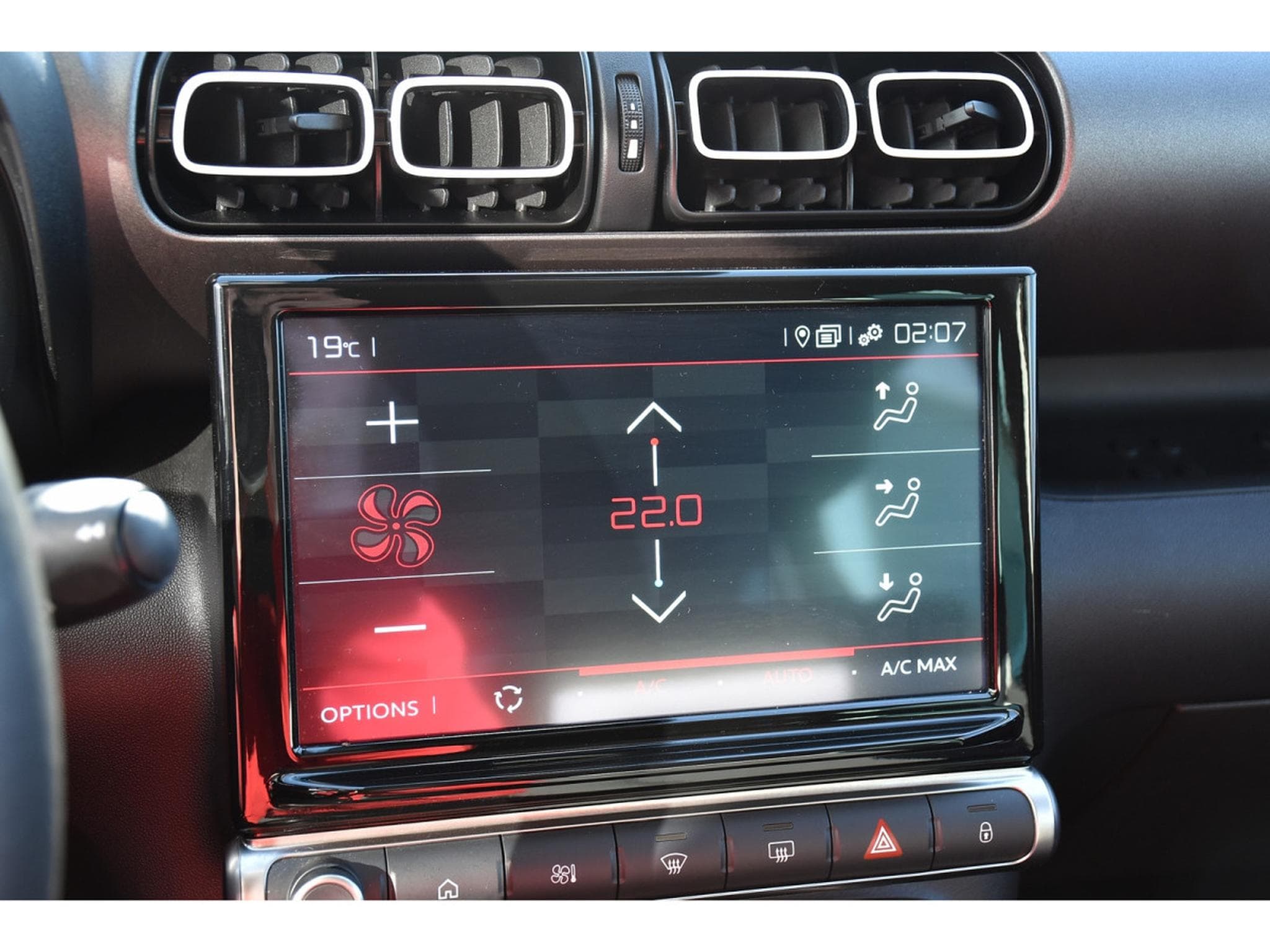Citroën C3 Aircross 1.2 PureTech 110 MAX REGUL GPS LANE HUD GRIP CAM JA17 1°MAIN (2024) - Foto 14
