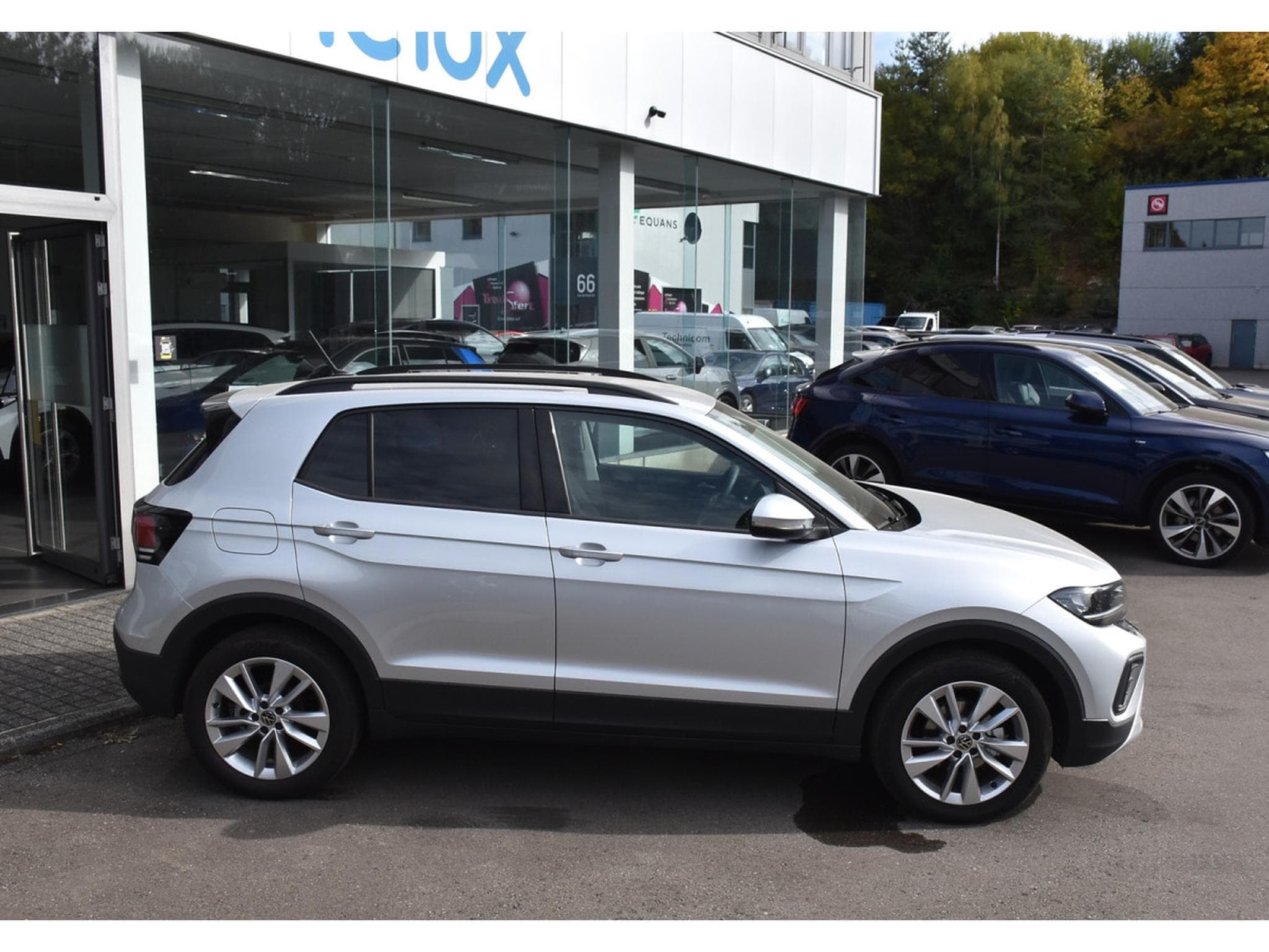 VW T-Cross 1.0 TSI Life DSG ACC TRAVEL SIDE GPS KEYLESS CAM 1° MAIN (2025) - Photo 3
