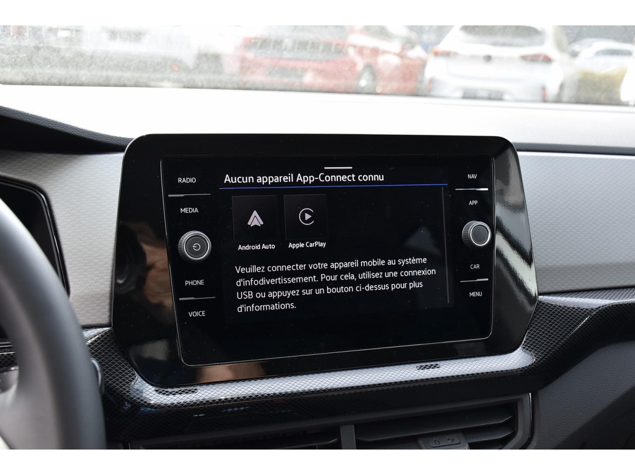 VW T-Cross 1.0 TSI Life DSG ACC TRAVEL SIDE GPS KEYLESS CAM 1° MAIN (2025) - Photo 12