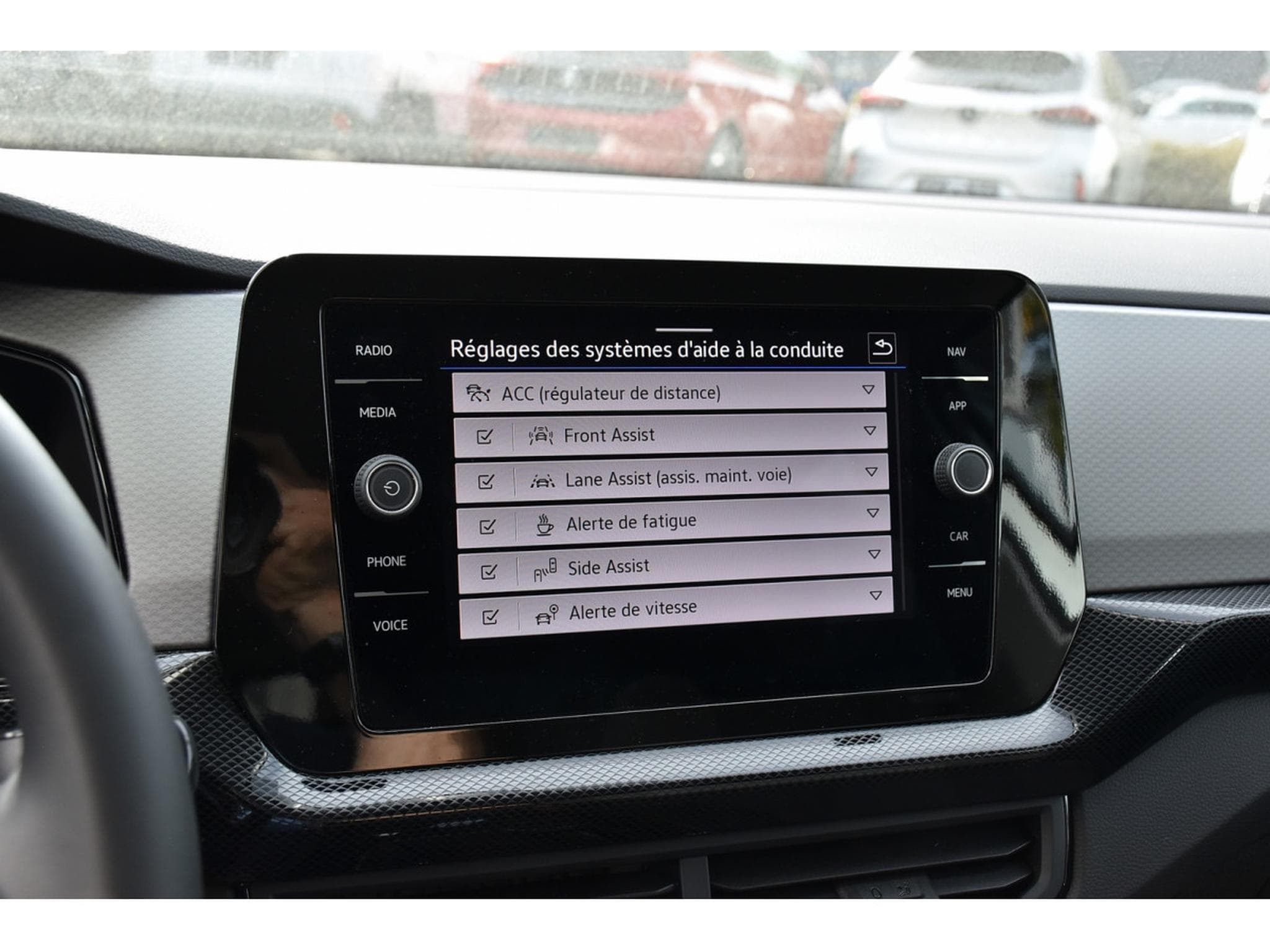 VW T-Cross 1.0 TSI Life DSG ACC TRAVEL SIDE GPS KEYLESS CAM 1° MAIN (2025) - Photo 14