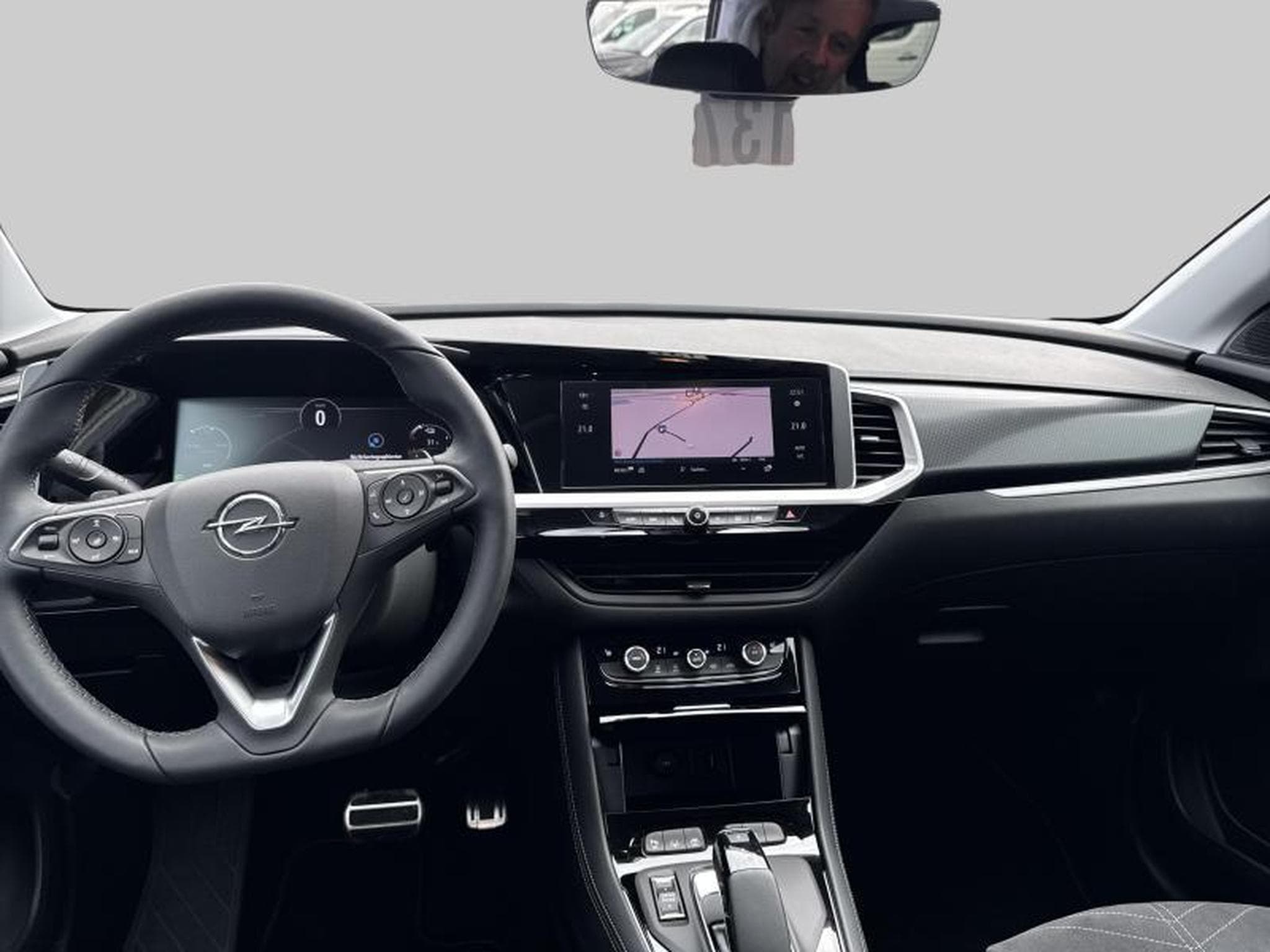 Opel Grandland X Ultimate PLUGIN (2022) - Foto 13