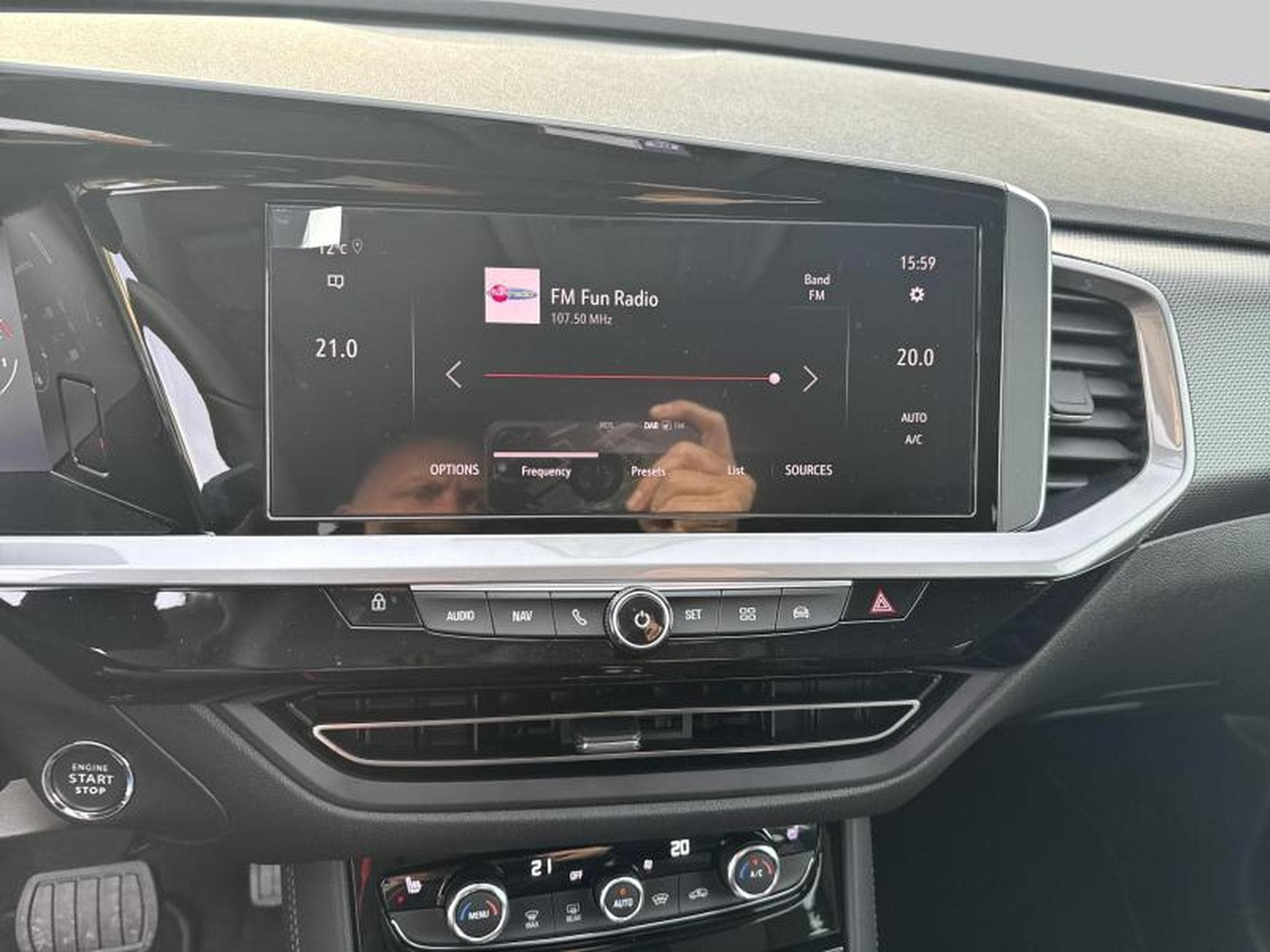 Opel Grandland Business Elegance (2023) - Foto 11
