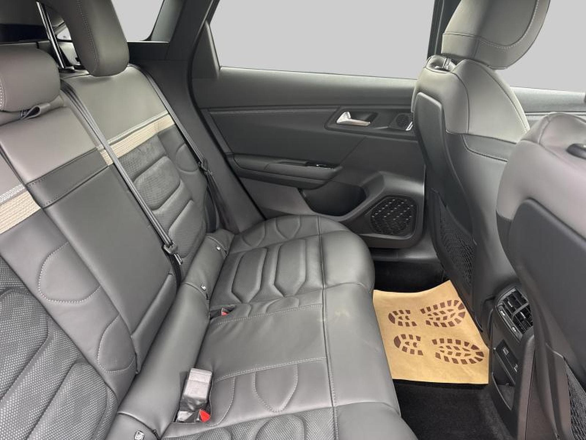 Citroën C5 X Shine Pack Hybride (2022) - Photo 10