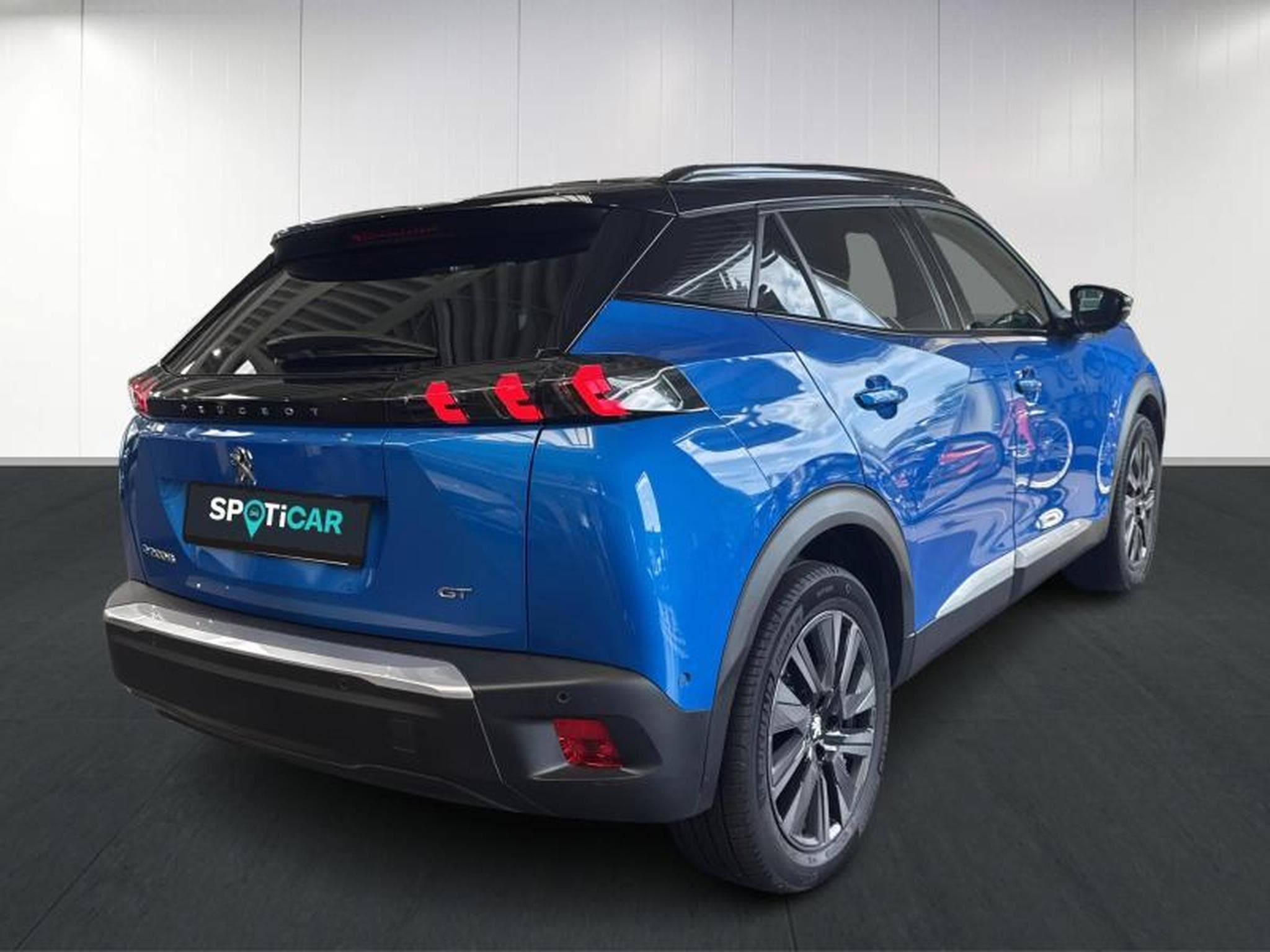 Peugeot 2008 II GT (2021) - Photo 4