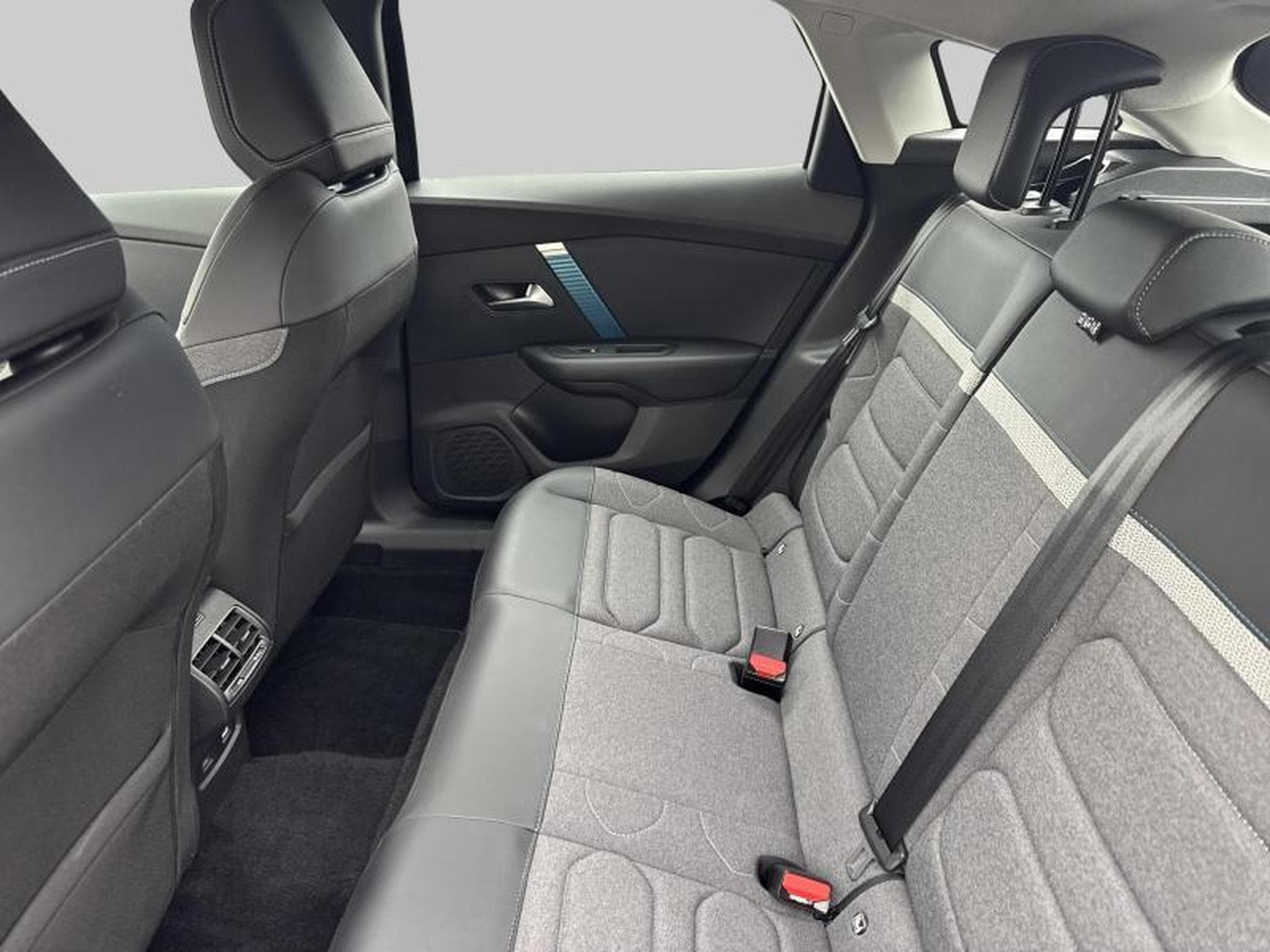 Citroën C4 Shine (2023) - Photo 12