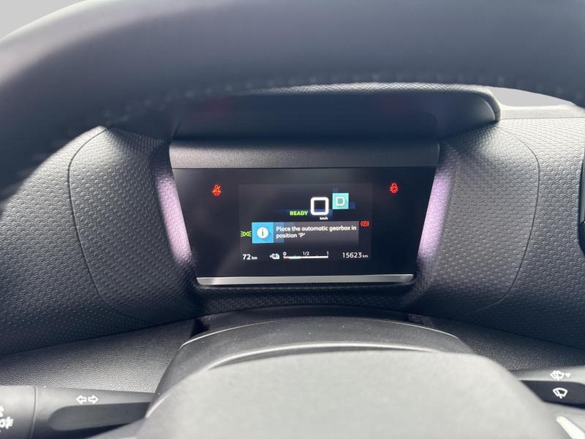 Citroën C4 Shine (2023) - Photo 15