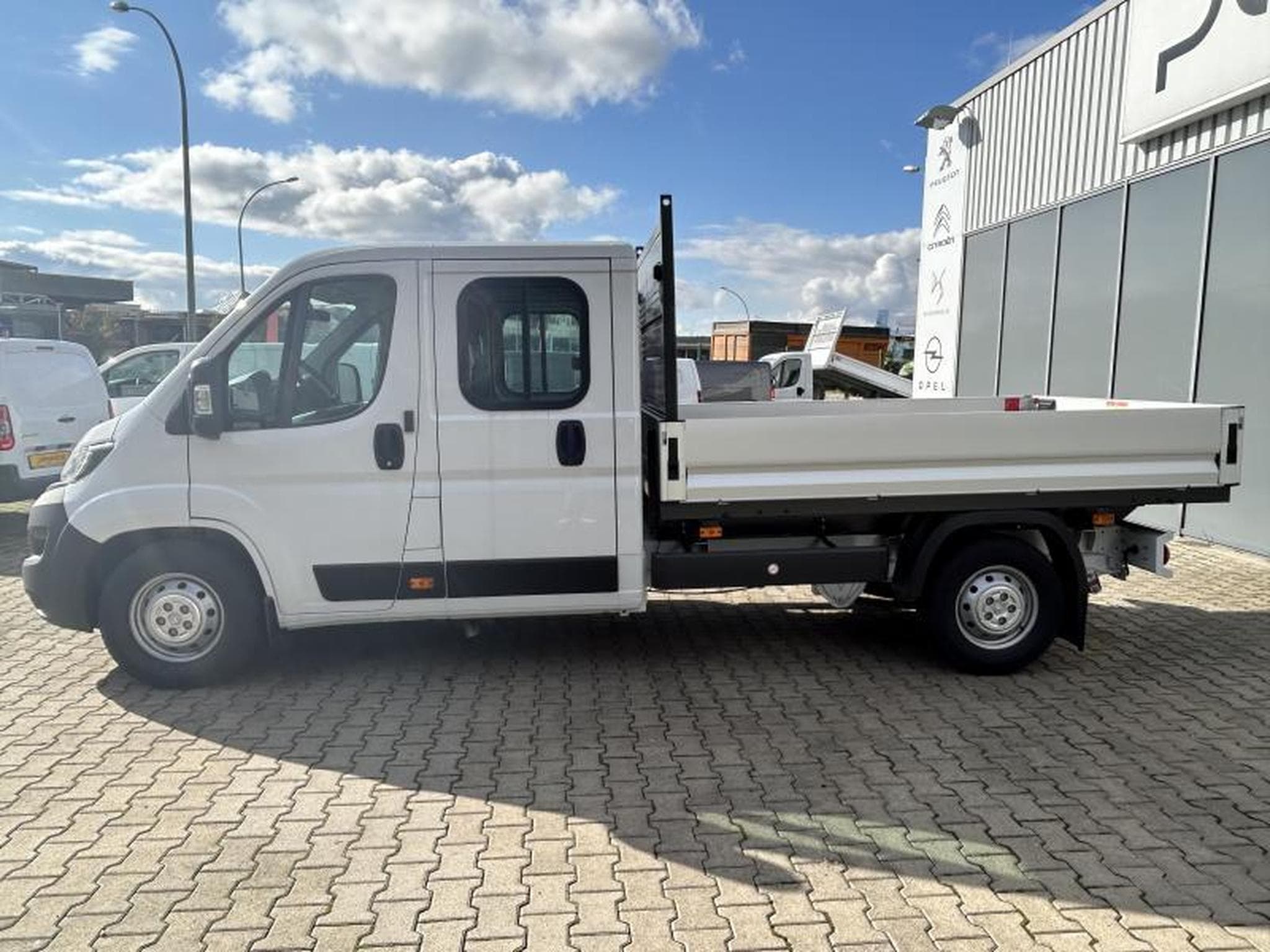 Peugeot Boxer Plateau DC 435 L3 (2024) - Foto 7