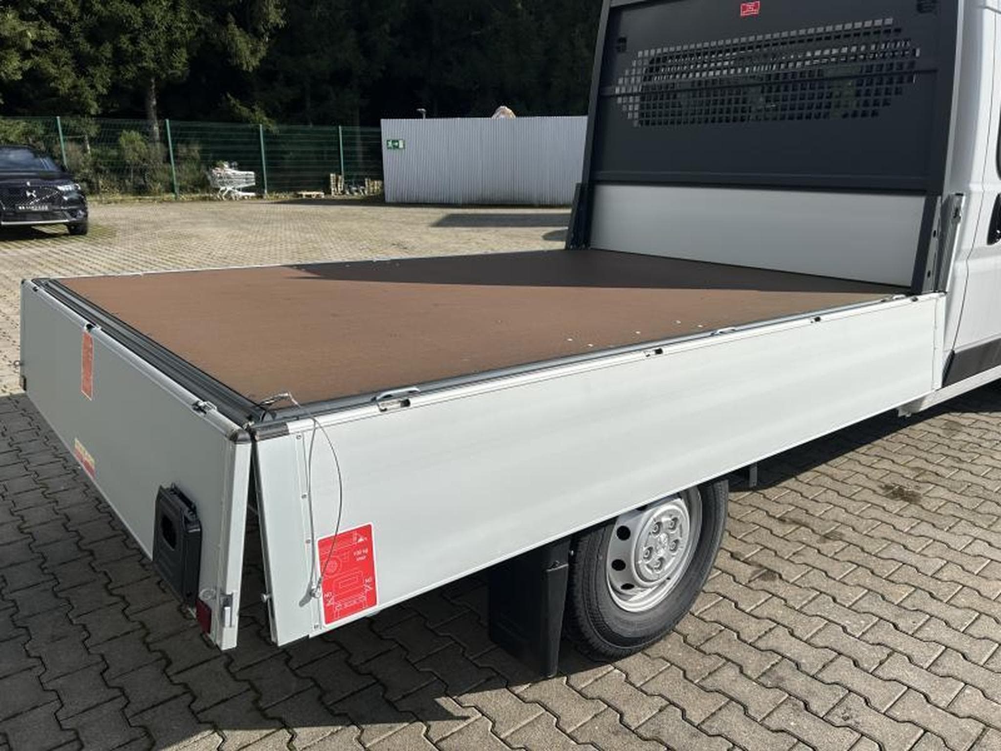 Peugeot Boxer Plateau DC 435 L3 (2024) - Foto 18