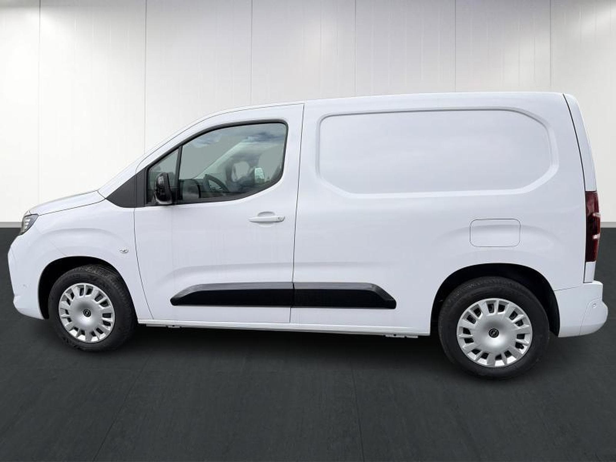 Opel Combo Cargo (2025) - Foto 7