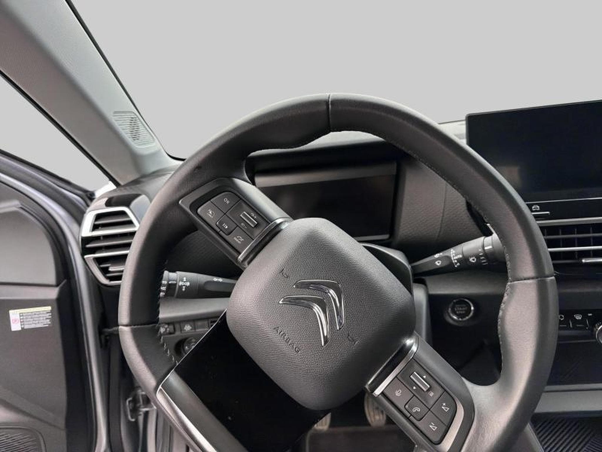 Citroën C4 Shine (2023) - Photo 14