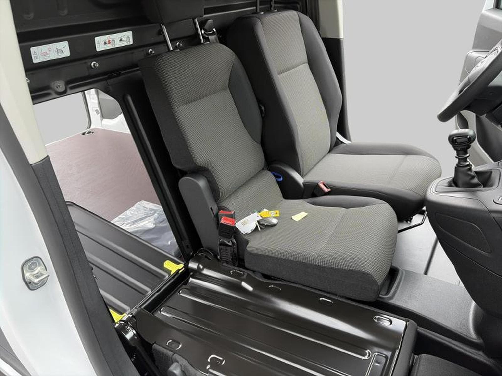 Opel Combo Cargo (2025) - Foto 22