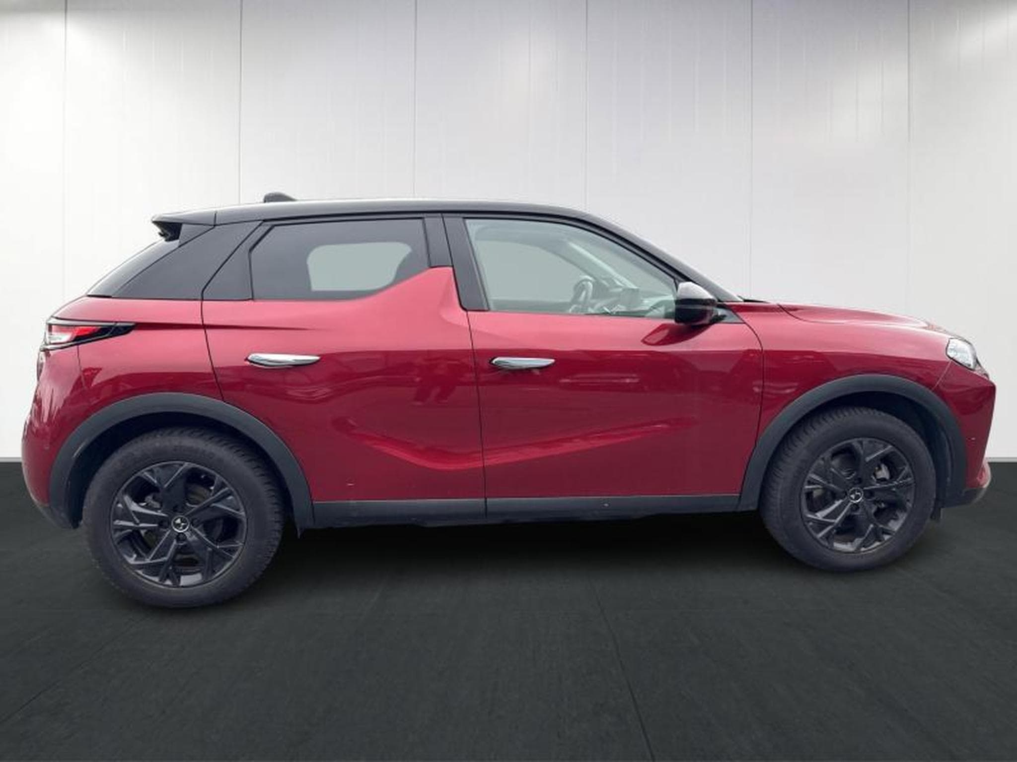 DS Automobiles DS3 E-TENSE OPERA (2024) - Foto 8