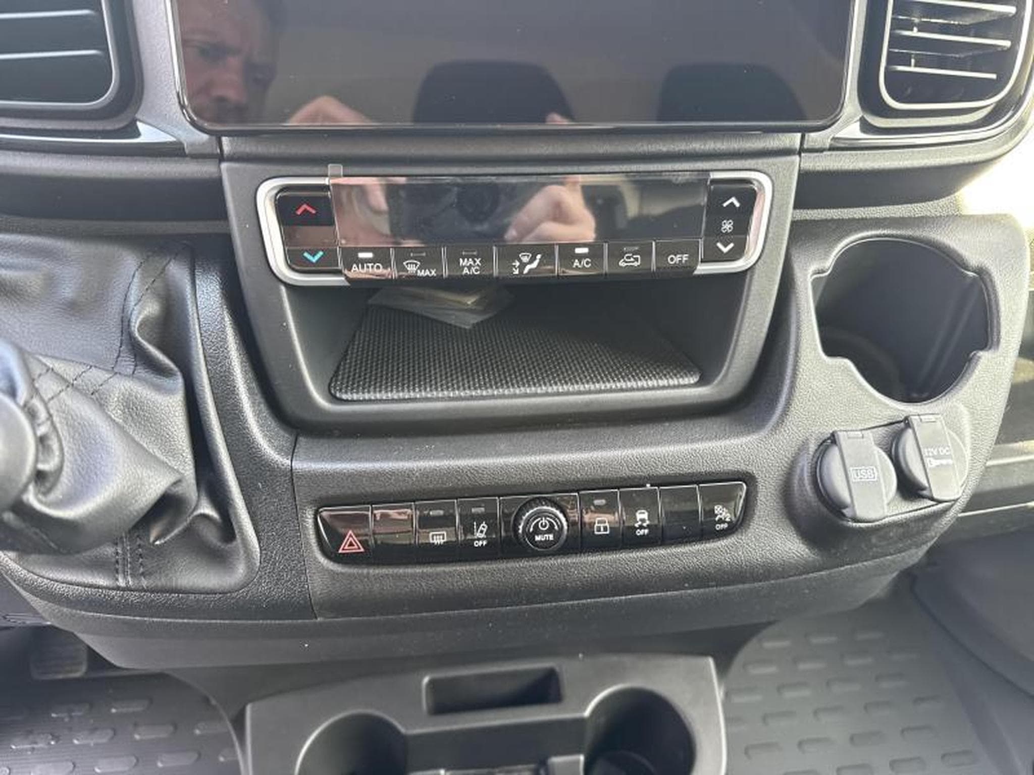 Peugeot Boxer tôlé 335 L2H2 (2025) - Foto 18