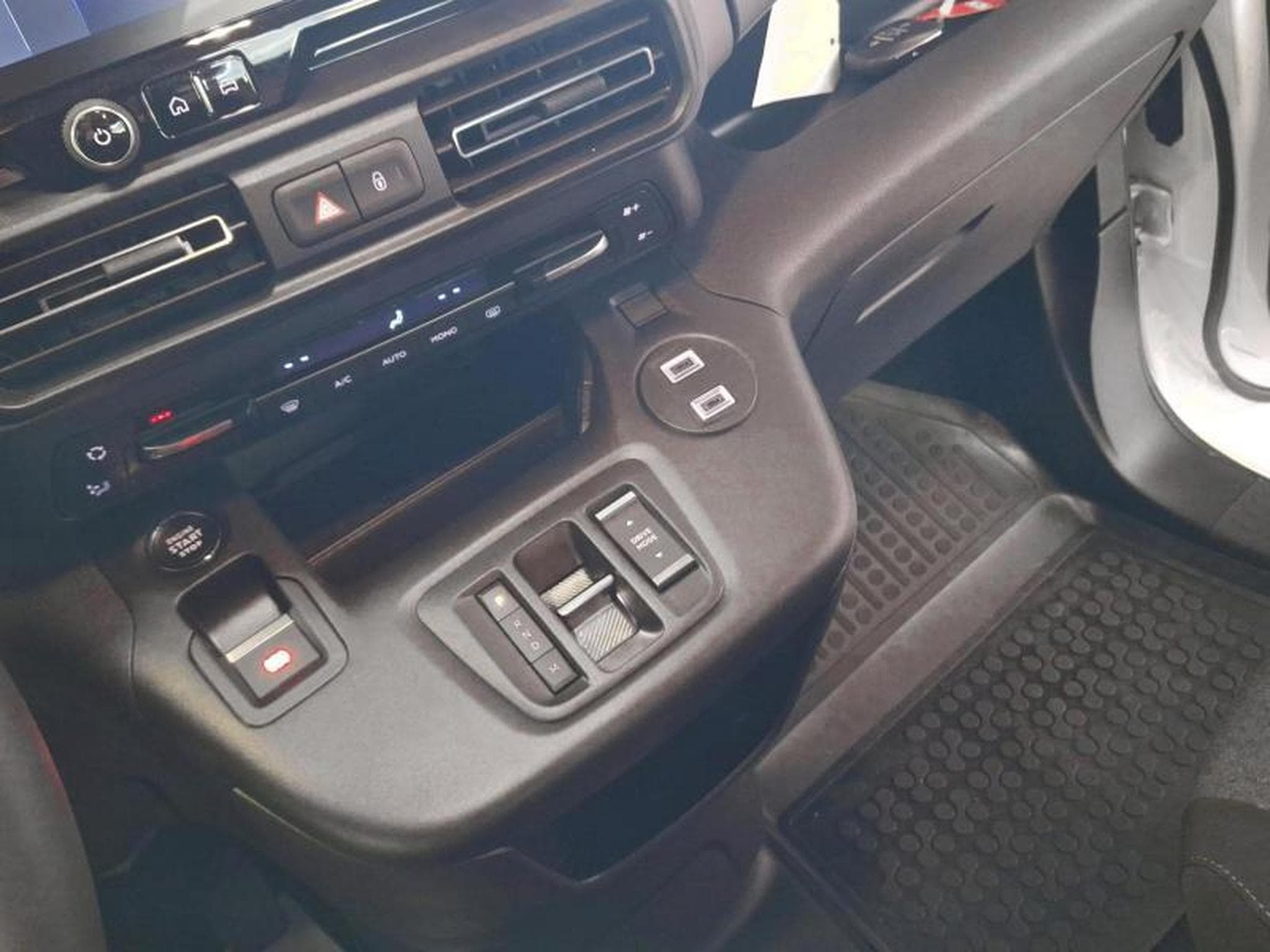 Opel Combo gs (2025) - Foto 19