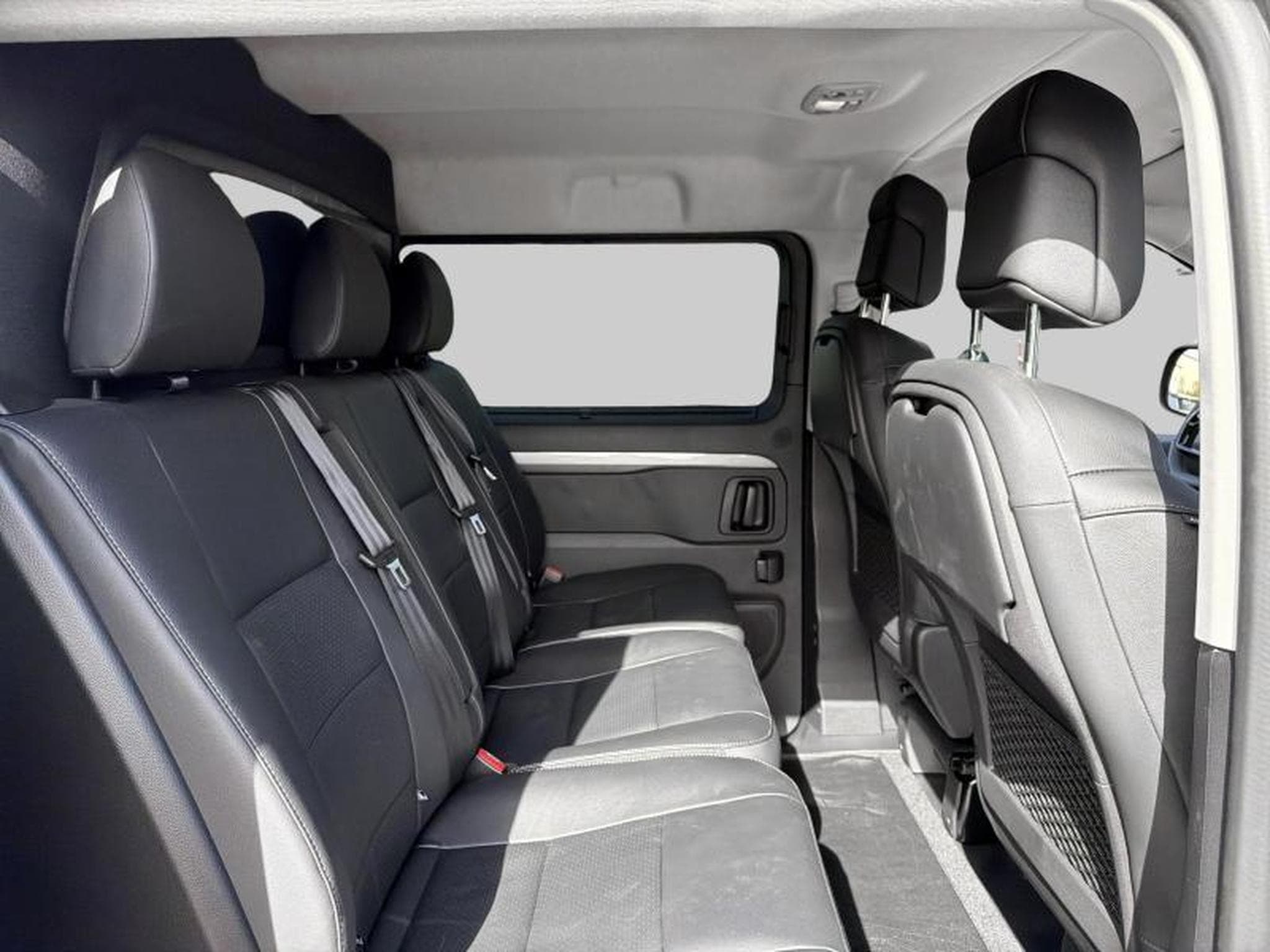 Peugeot Expert IV Premium (2026) - Foto 10