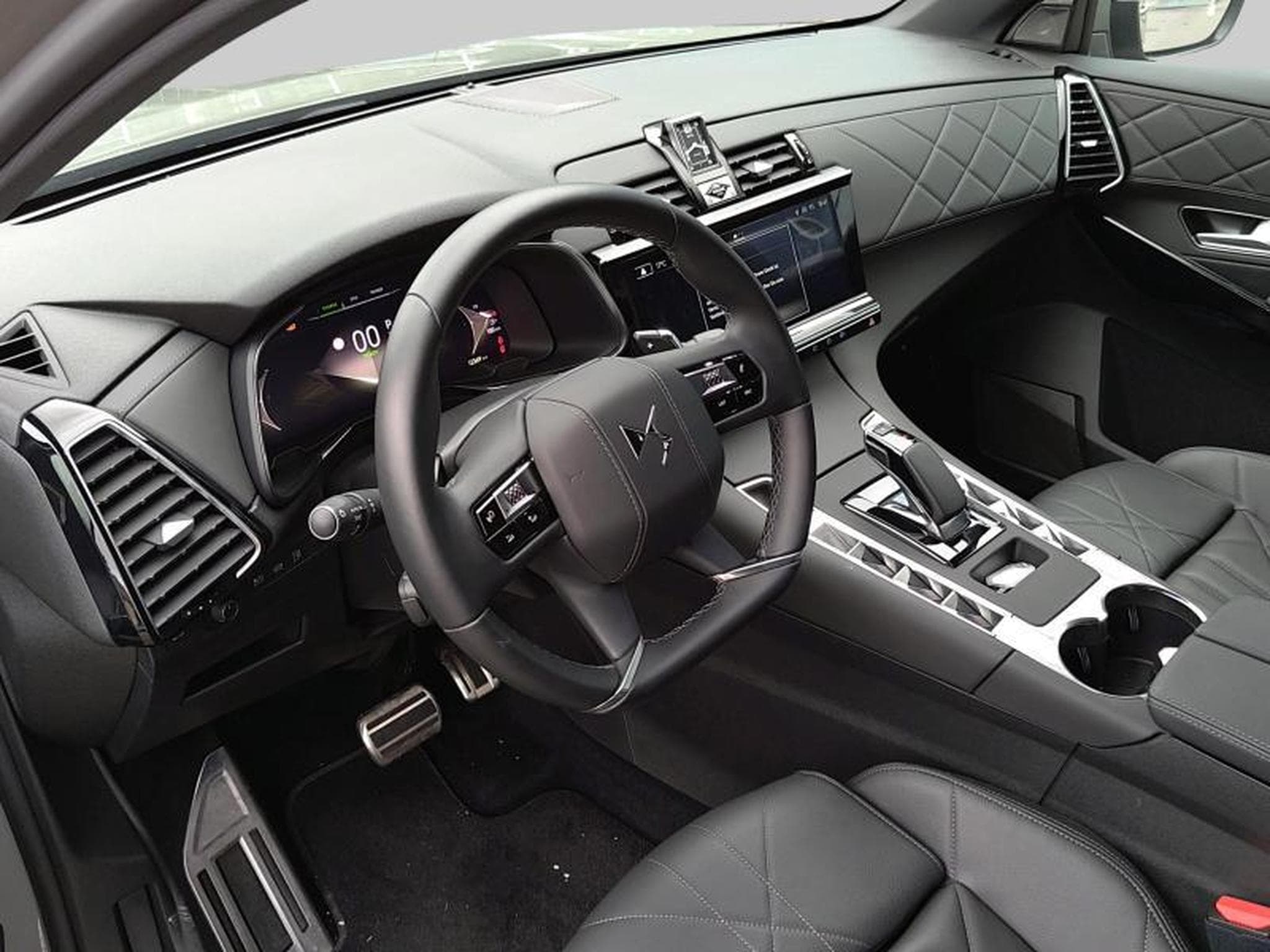 DS Automobiles DS7 7 E-Tense 225 Rivoli (2023) - Photo 11