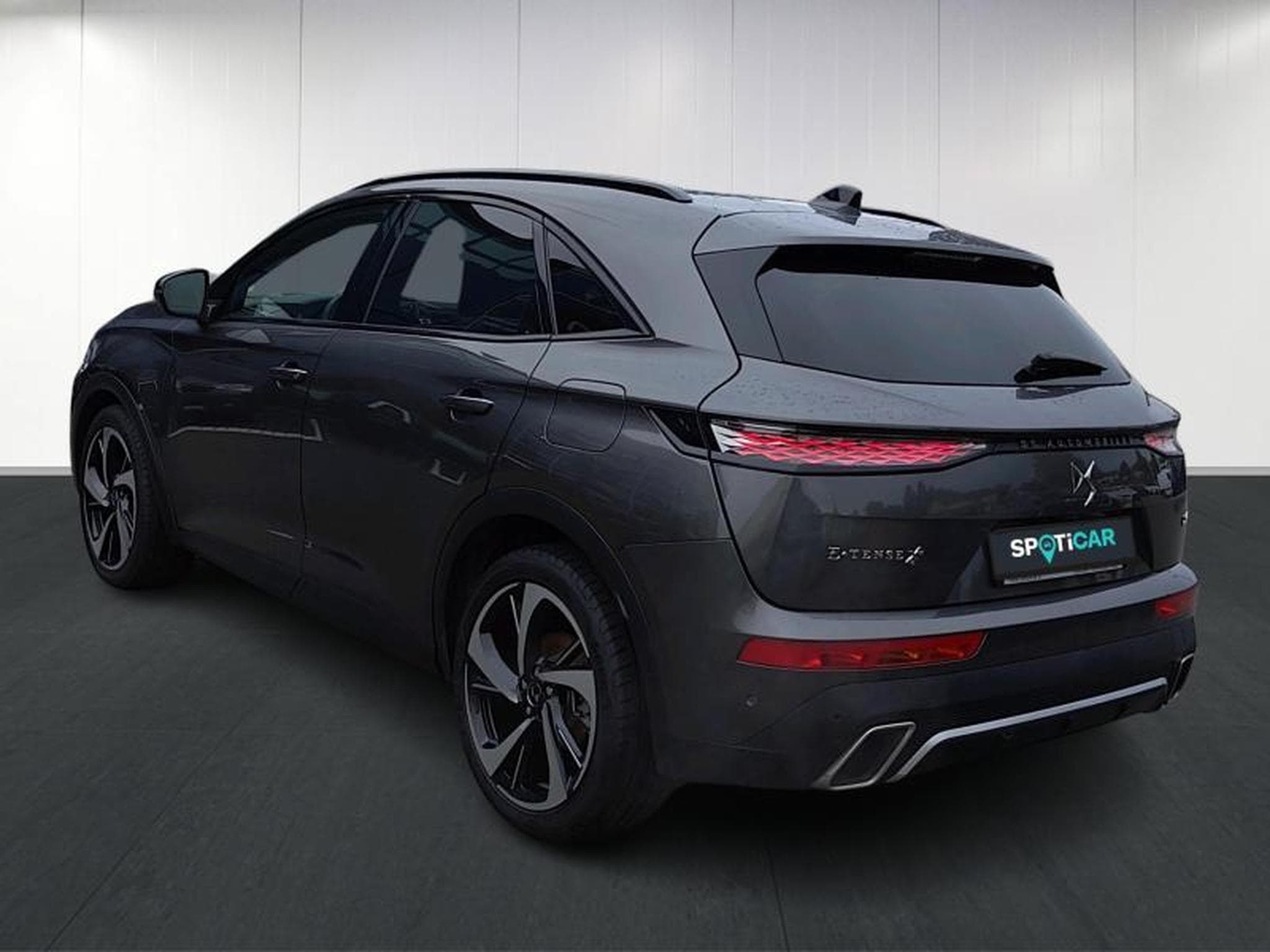 DS Automobiles DS7 E-Tense 300 Opera (2023) - Foto 6