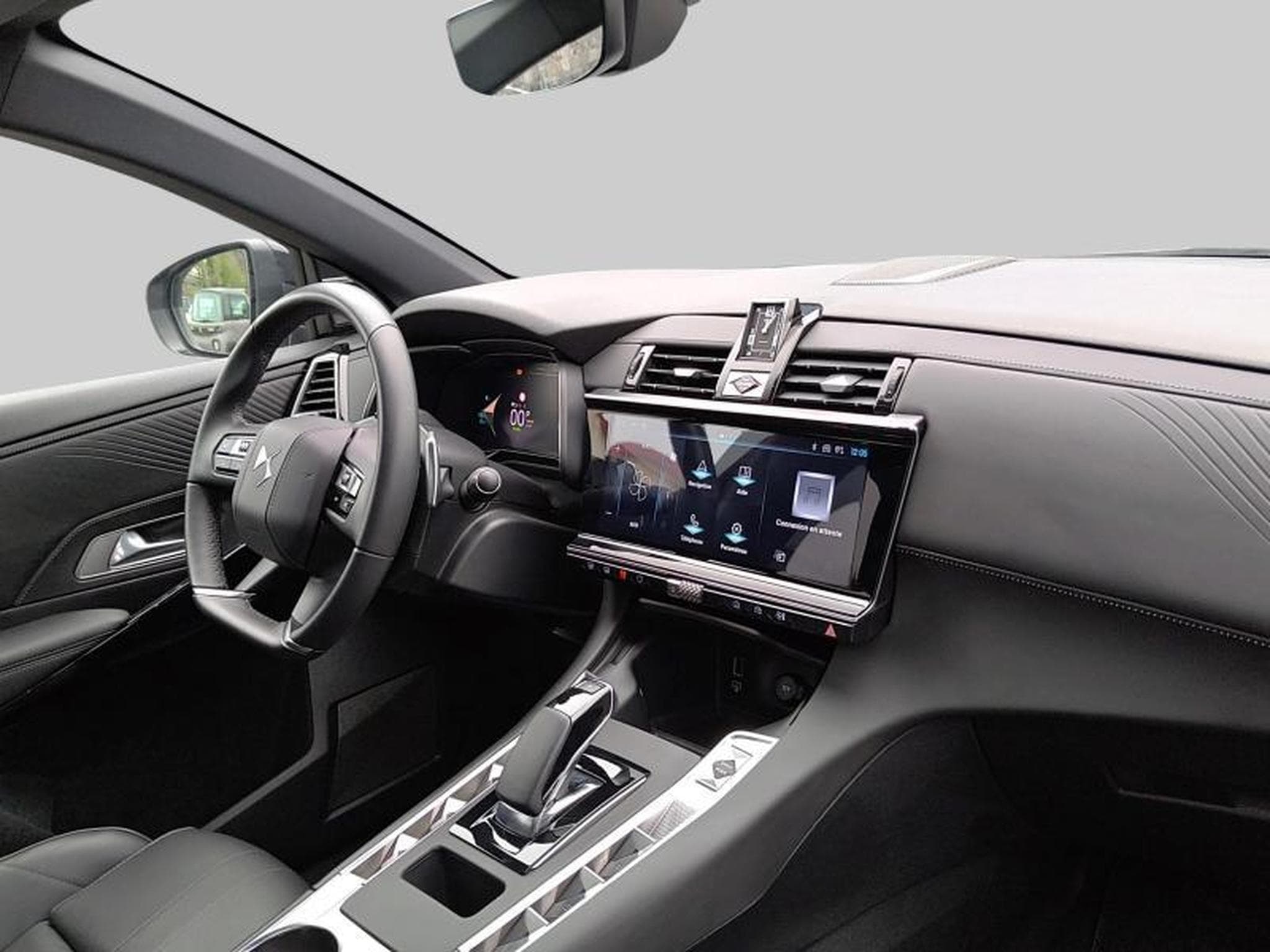 DS Automobiles DS7 E-Tense 300 Opera (2023) - Foto 9