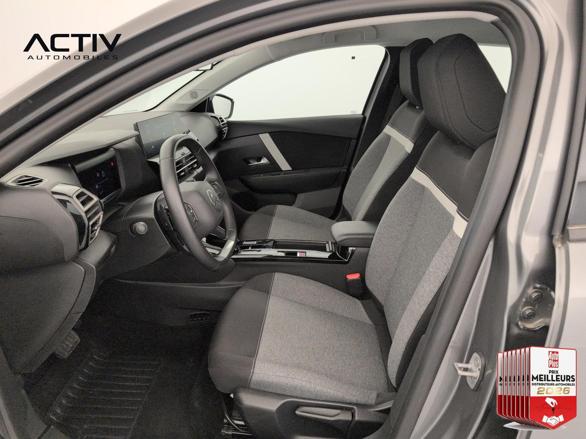 Citroën C4 Hybride 110 ch e-DCS6 You (2025) - Foto 16