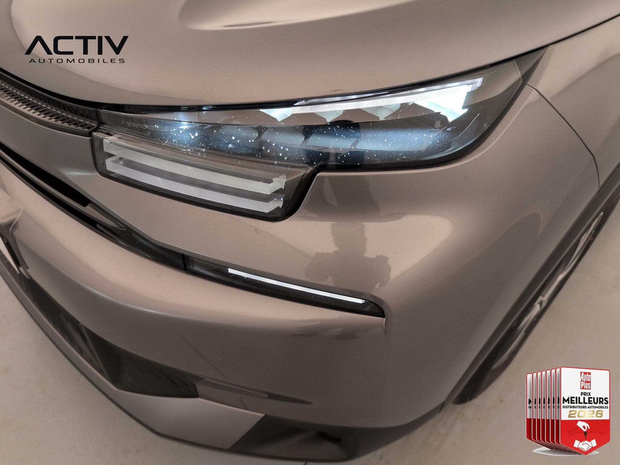 Citroën C4 Hybride 110 ch e-DCS6 You (2025) - Foto 21