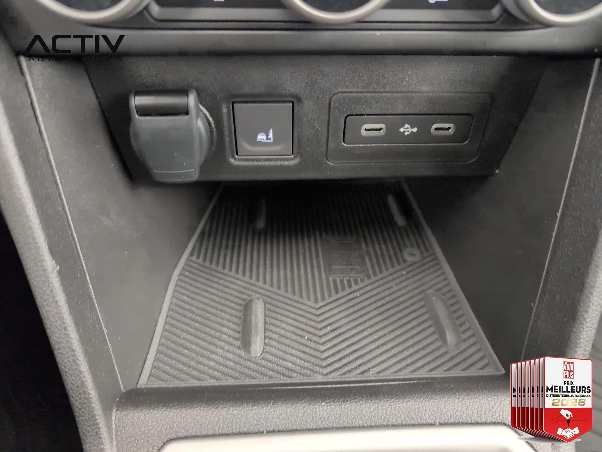 Dacia Sandero TCE 110 STEPWAY EXTREME (2026) - Foto 20