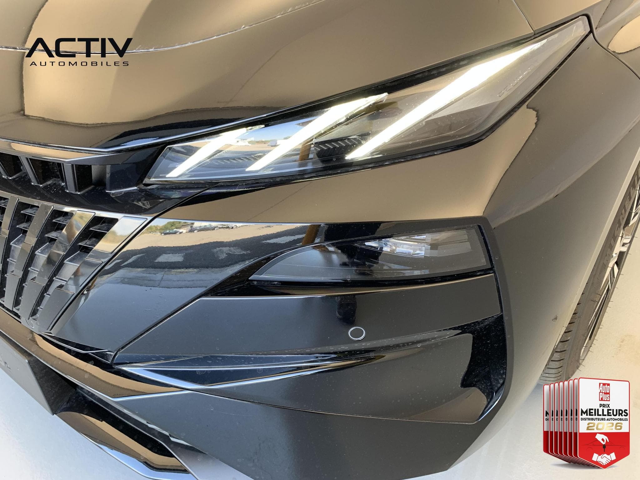 Peugeot 308 HYBRID 145 E-DCS6 ALLURE (2026) - Photo 24