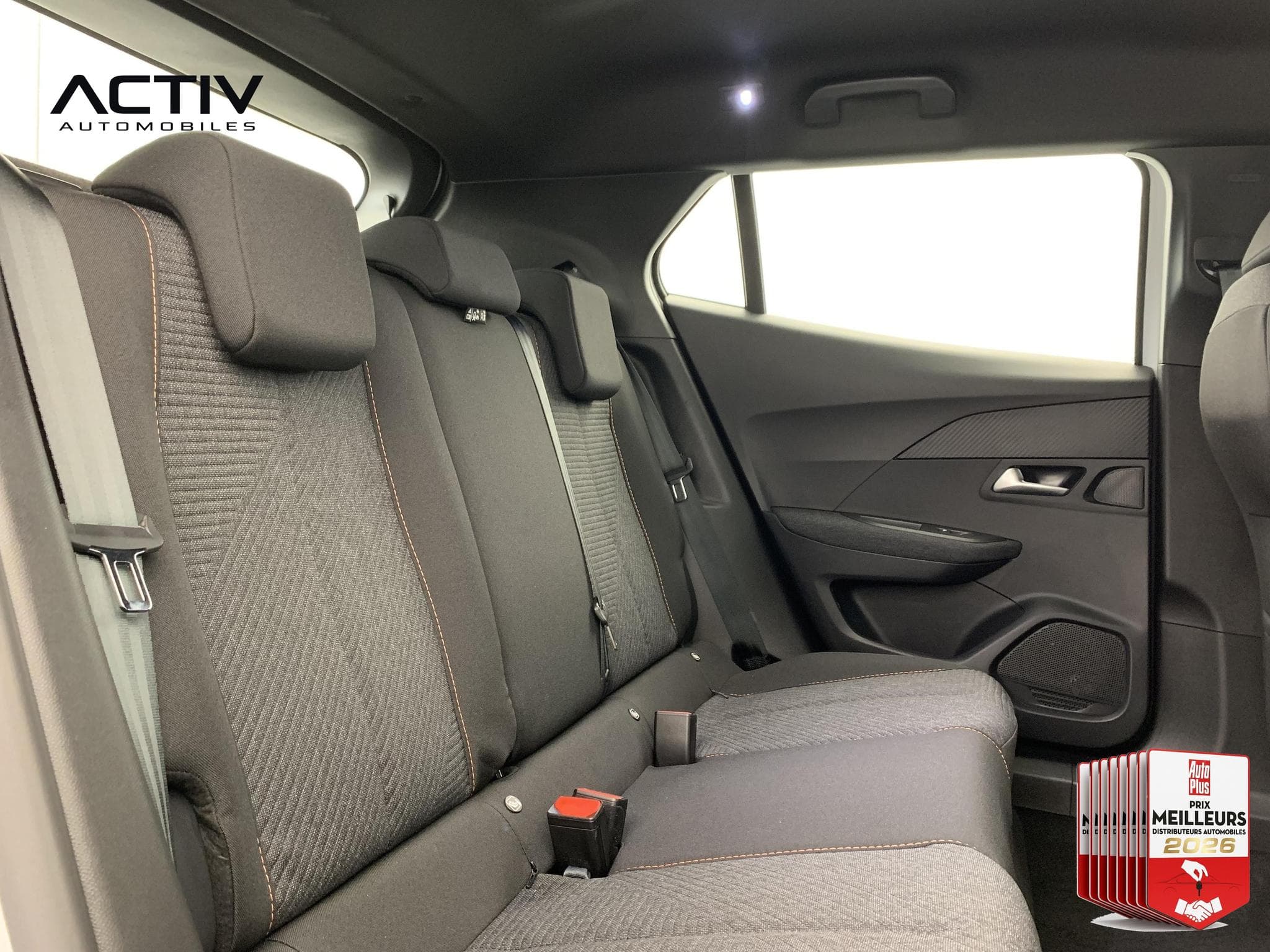 Peugeot 2008 100 S&S BVM6 Style (2026) - Photo 10