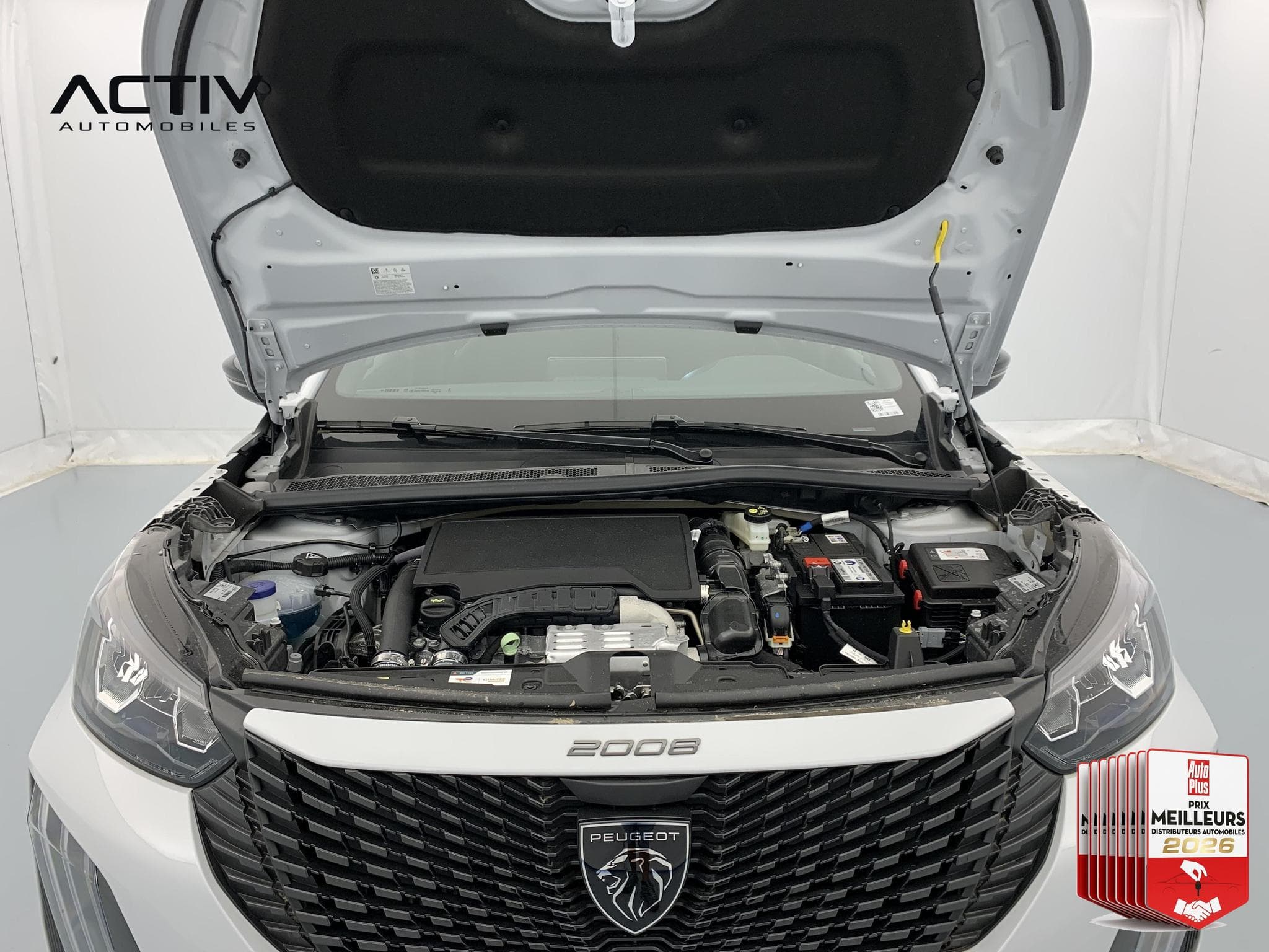 Peugeot 2008 100 S&S BVM6 Style (2026) - Photo 24