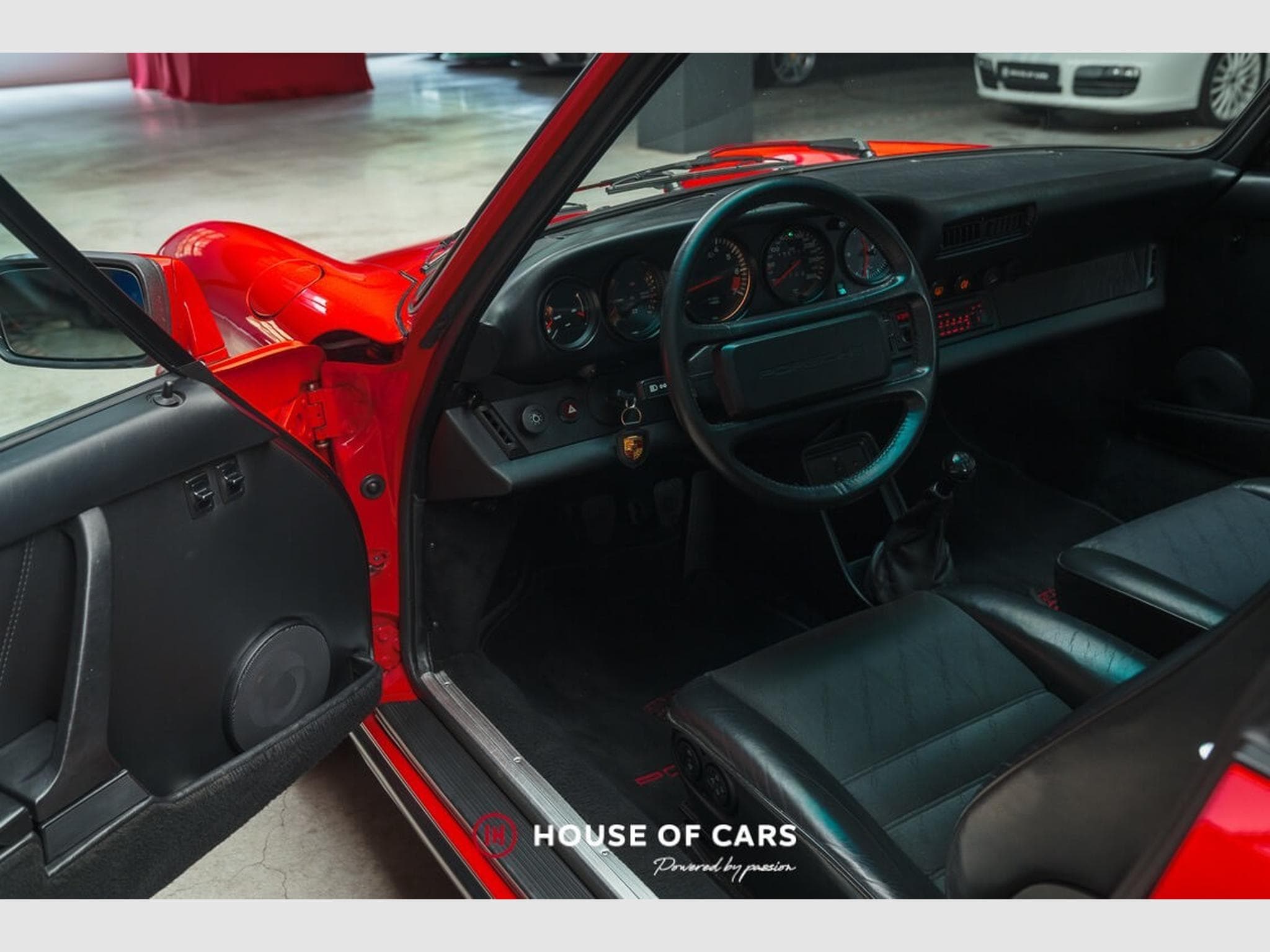 Porsche 911 CARRERA 3.2 COUPE JUST SERVICED - N°2.915/3.529EX (1985) - Photo 12