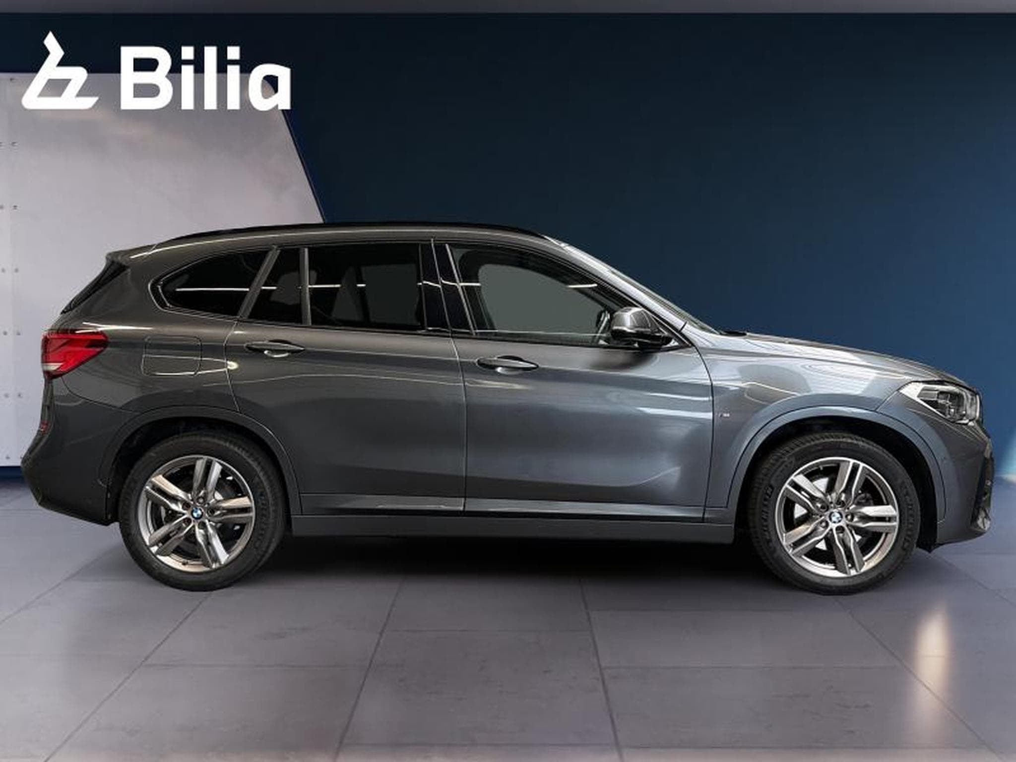 BMW X1 X1 sDrive18i Kit M Sport (2021) - Foto 3