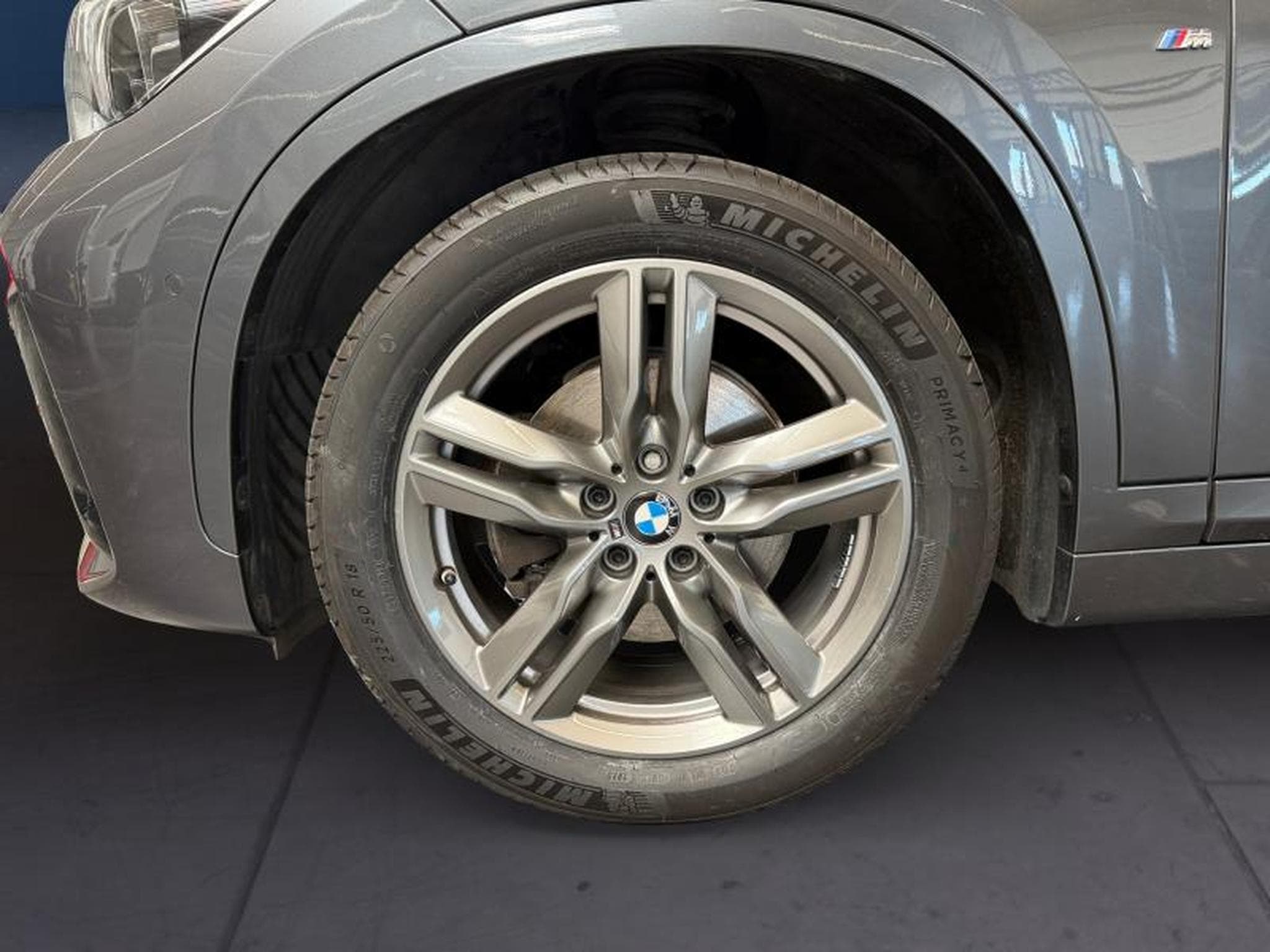 BMW X1 X1 sDrive18i Kit M Sport (2021) - Foto 8