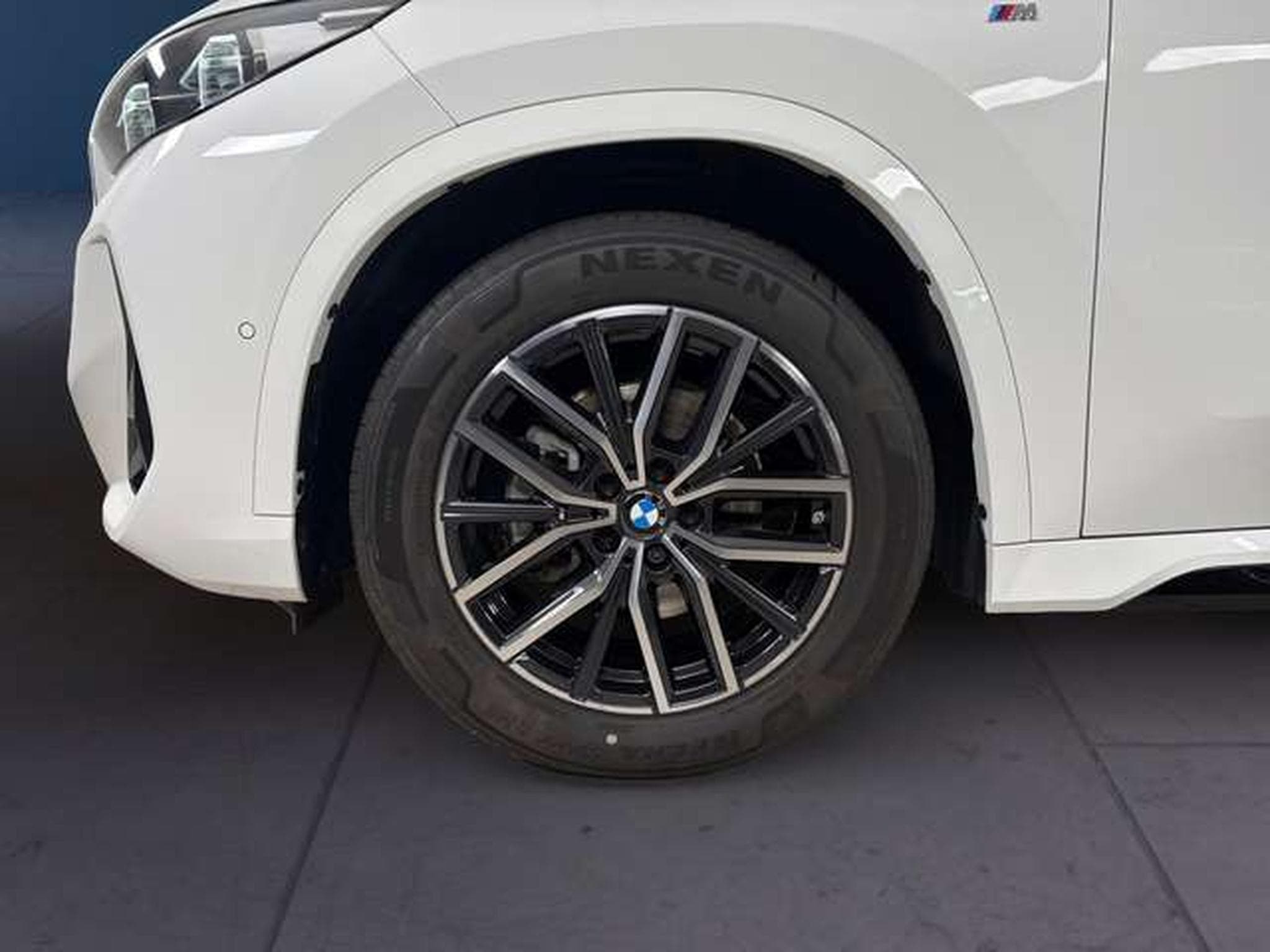 BMW X1 xDrive20d Head-Up DAB LED M Sportpaket RFK (2025) - Photo 8