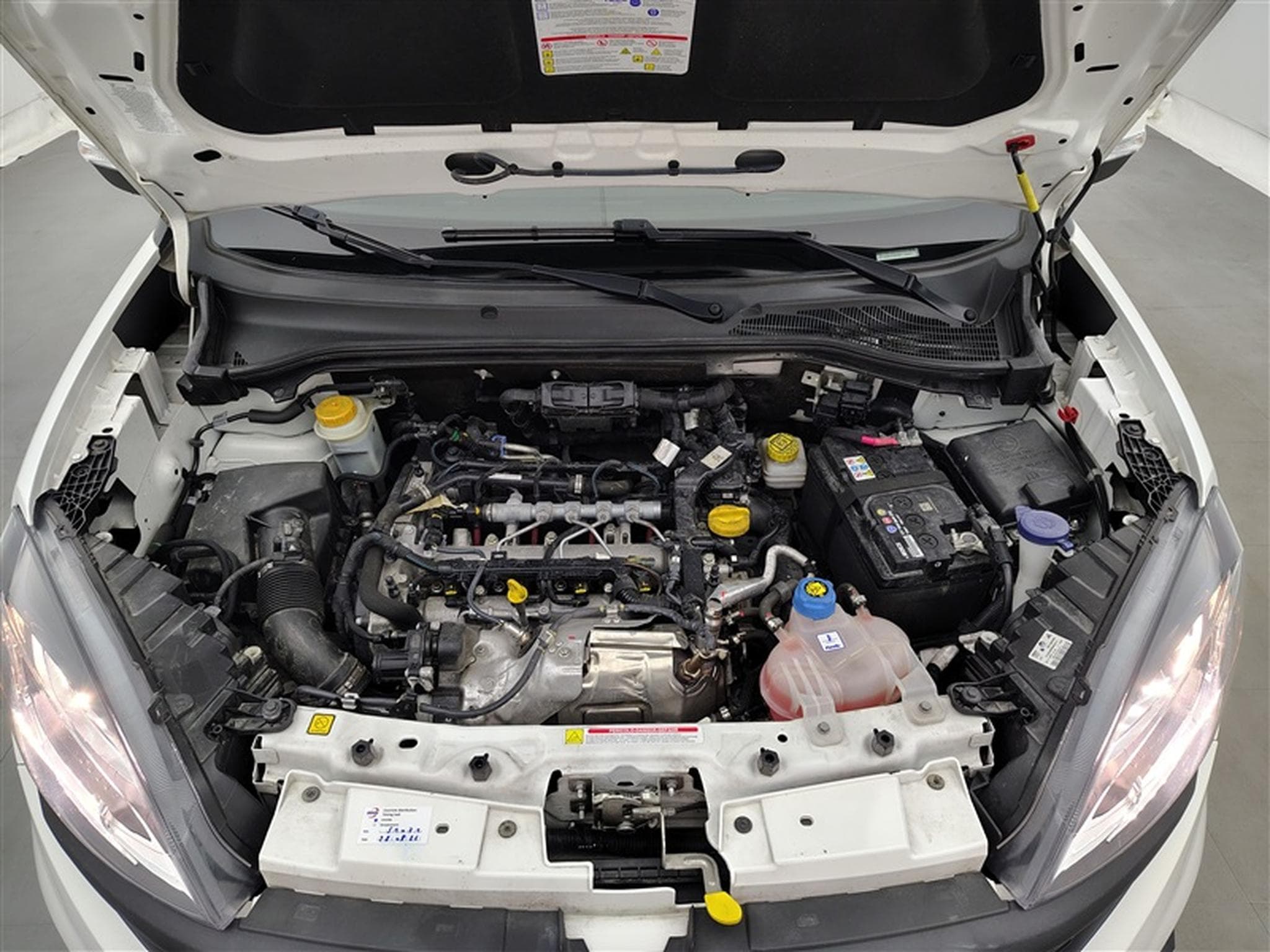 Fiat Doblo 1.6 MJET Cargo CLIM / CARPLAY (2023) - Foto 18