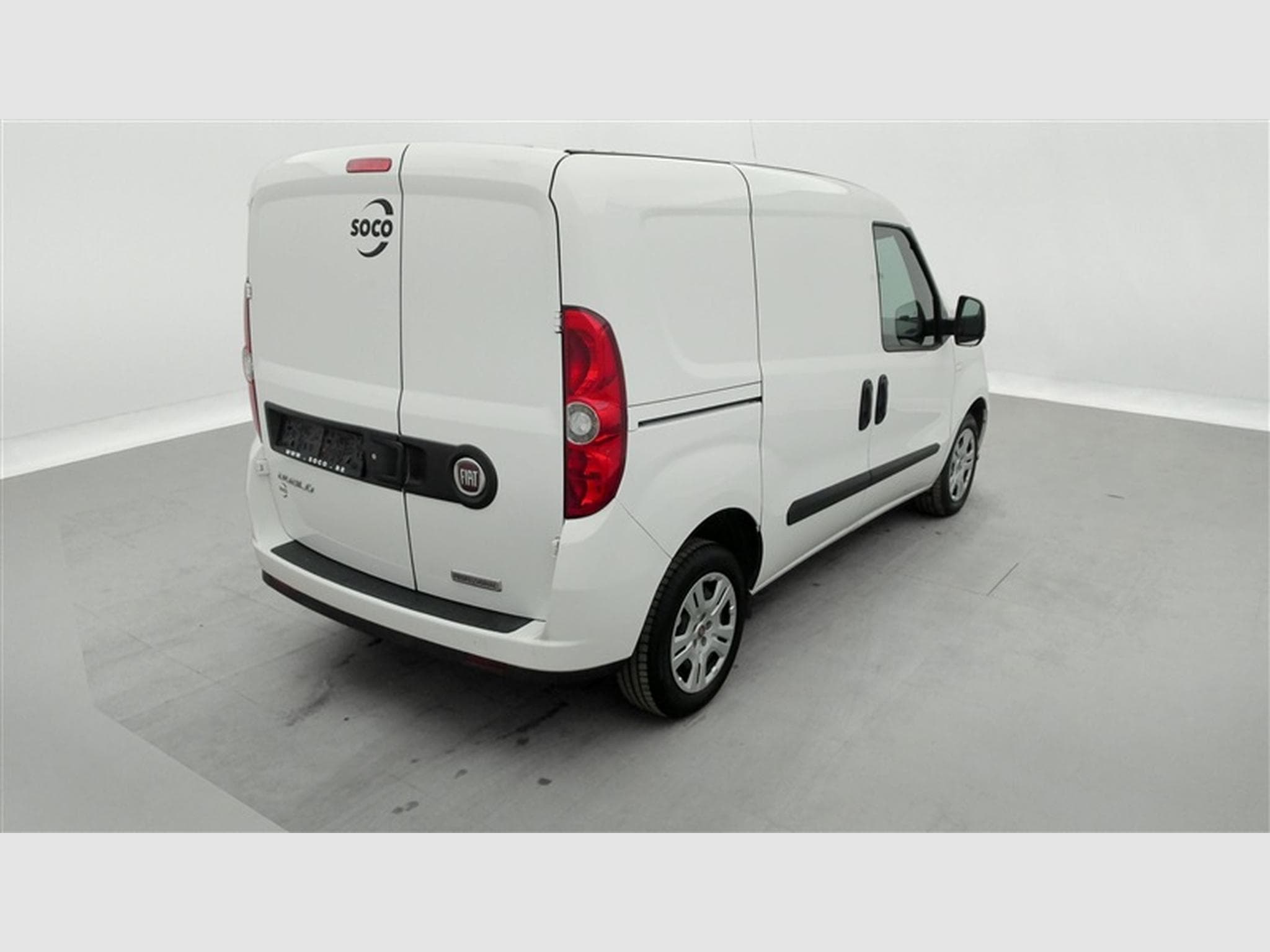 Fiat Doblo 1.6 MJET Cargo CLIM / CARPLAY (2023) - Foto 25