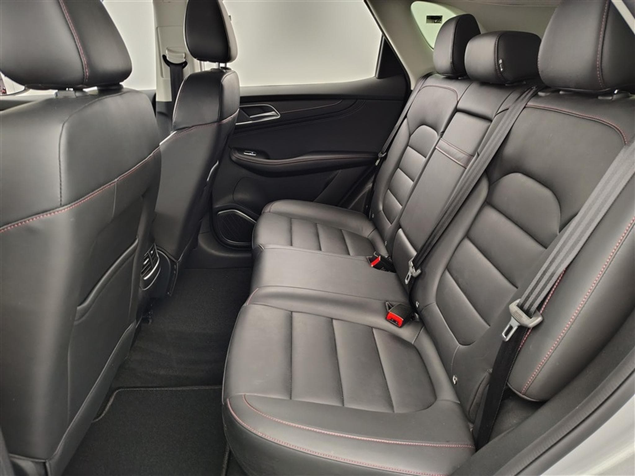 MG HS 1.5 T-GDi 160cv BVA Comfort NAVI / FULL LED / CUIR / CAMERA (2024) - Photo 13