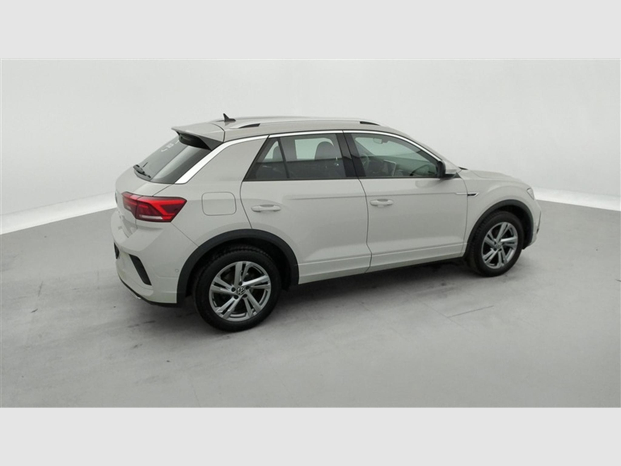 VW T-Roc 1.0 TSI 110cv R-Line CARPLAY / FULL LED / PDC AV+AR / JA 17" (2024) - Foto 25