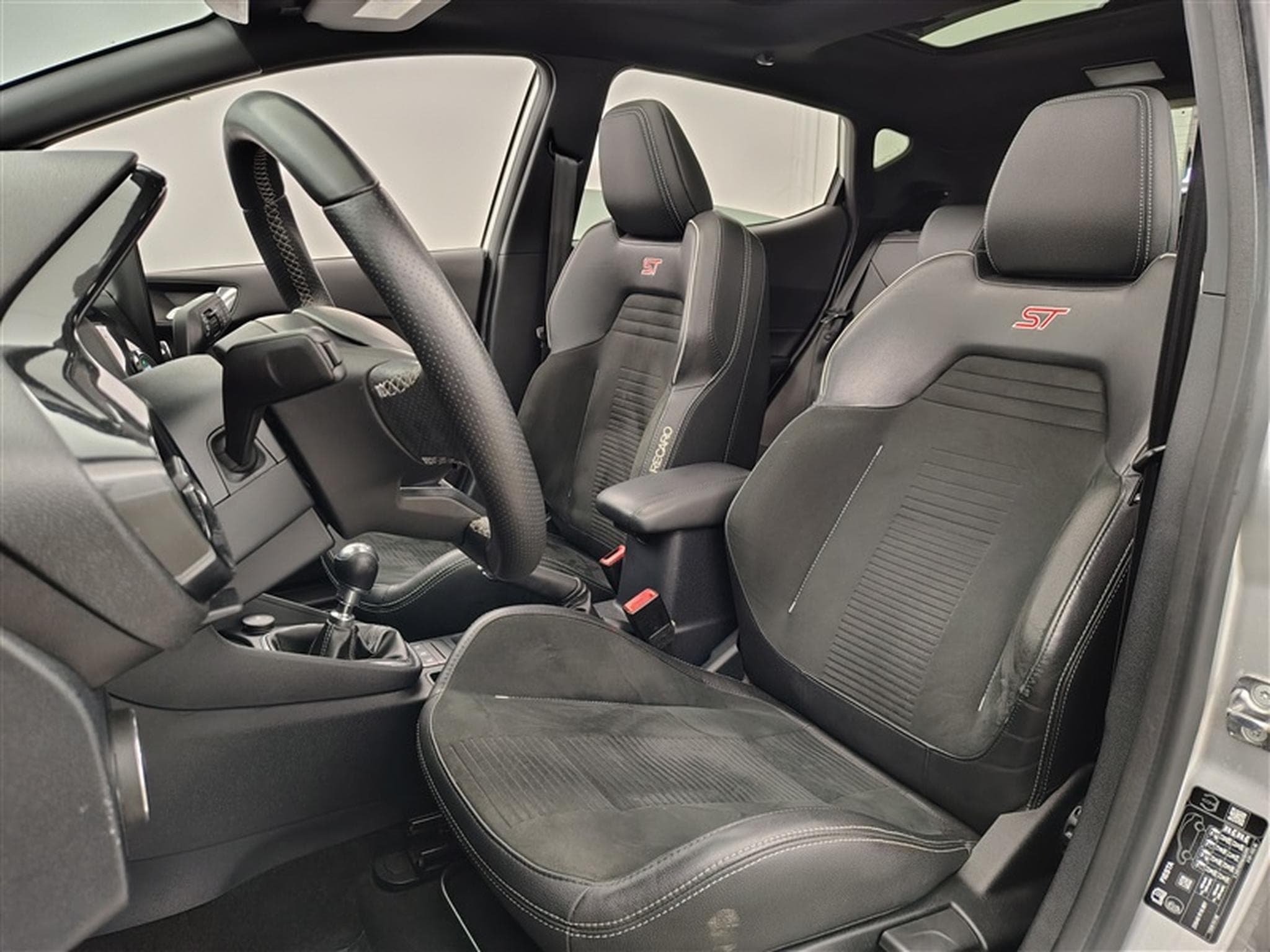 Ford Fiesta ST 1.5 EcoBoost Ultimate (2020) - Photo 7