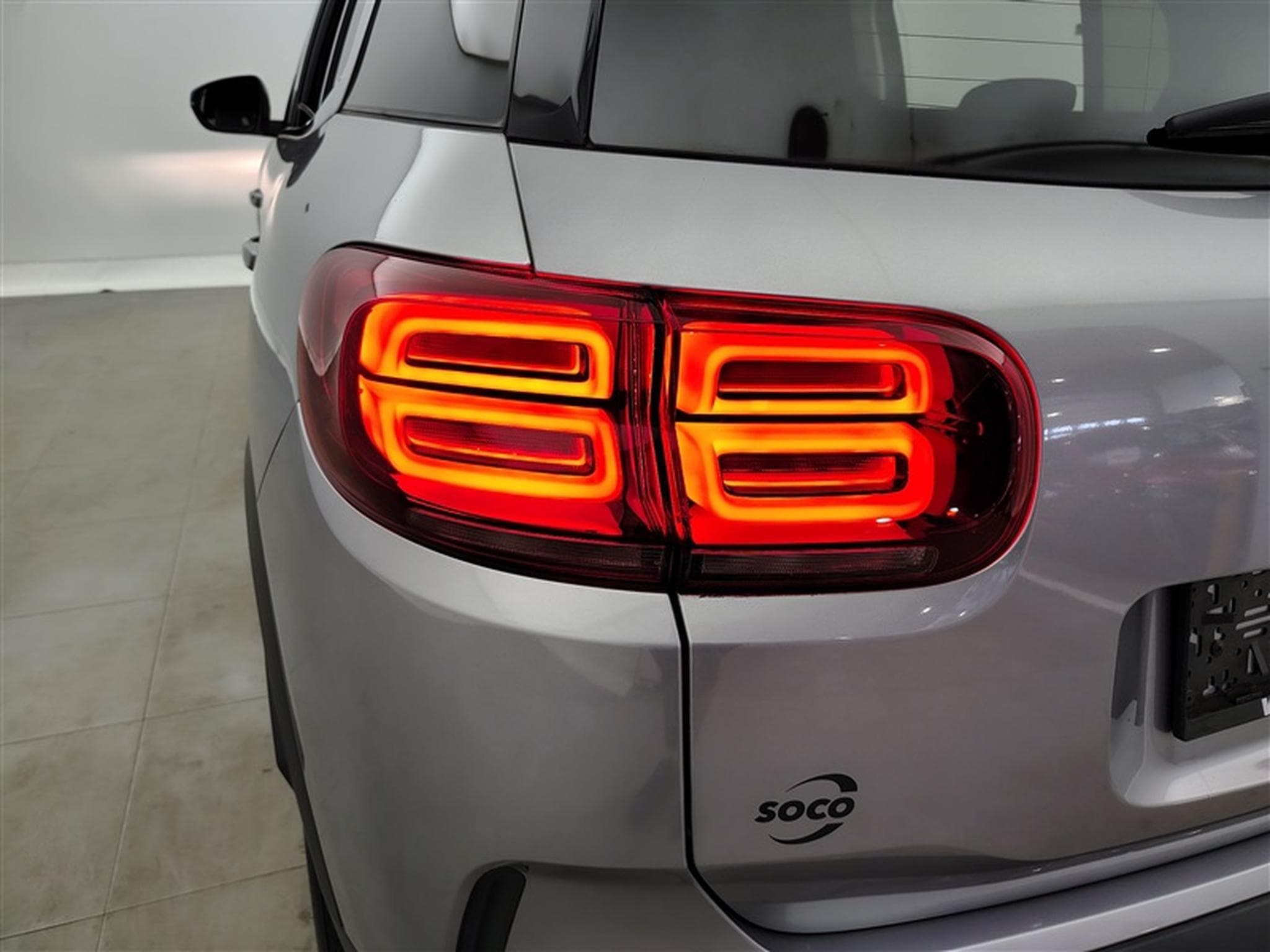 Citroen C5 Aircross 1.2 PureTech Feel CAMERA / CUIR / CARPLAY (2020) - Photo 16