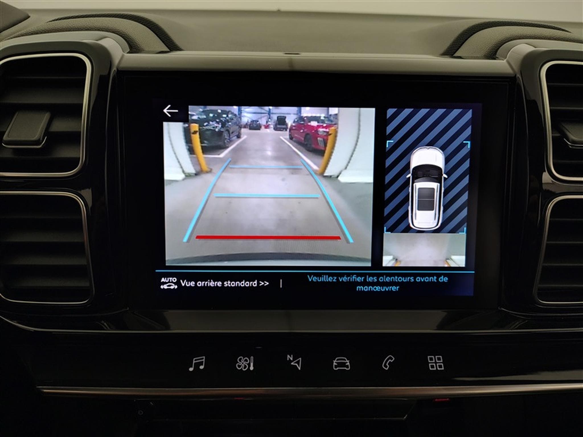 Citroen C5 Aircross 1.2 PureTech Feel CAMERA / CUIR / CARPLAY (2020) - Photo 18