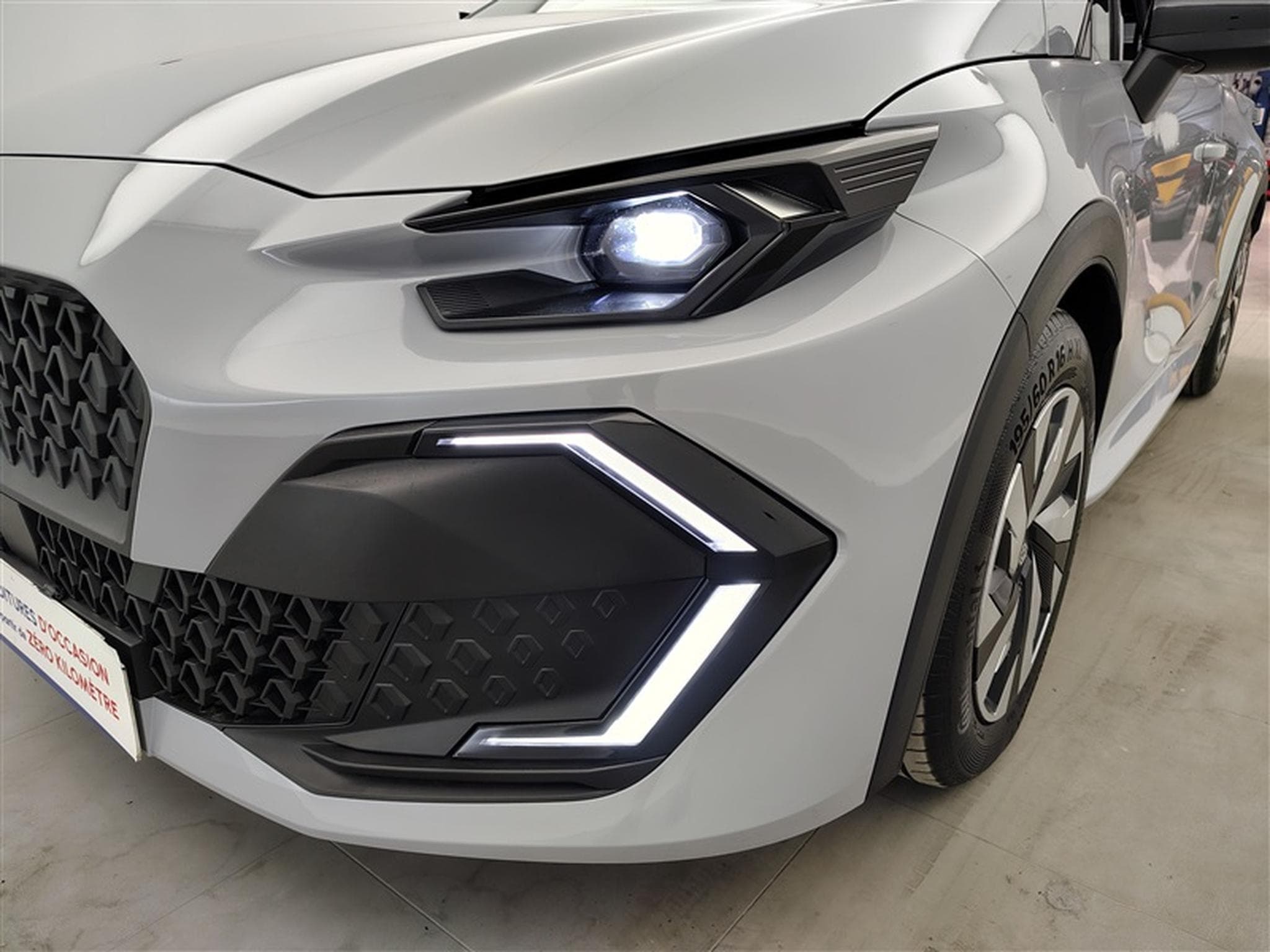 Renault Clio 1.2 TCe 115cv Evolution CARPLAY / FULL LED / CAMERA (2026) - Photo 15