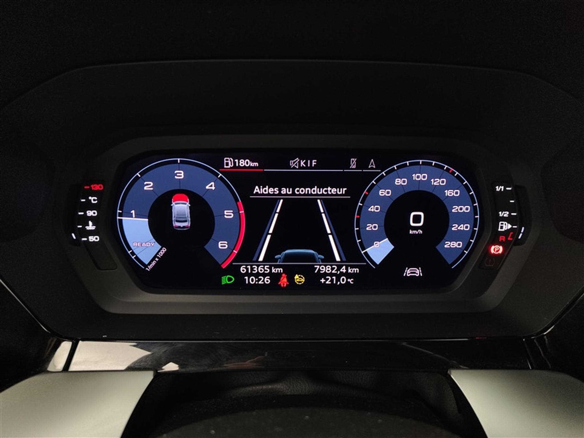 Audi A3 30 TDi  Navi Cockpit / Led / PDC (2023) - Photo 10