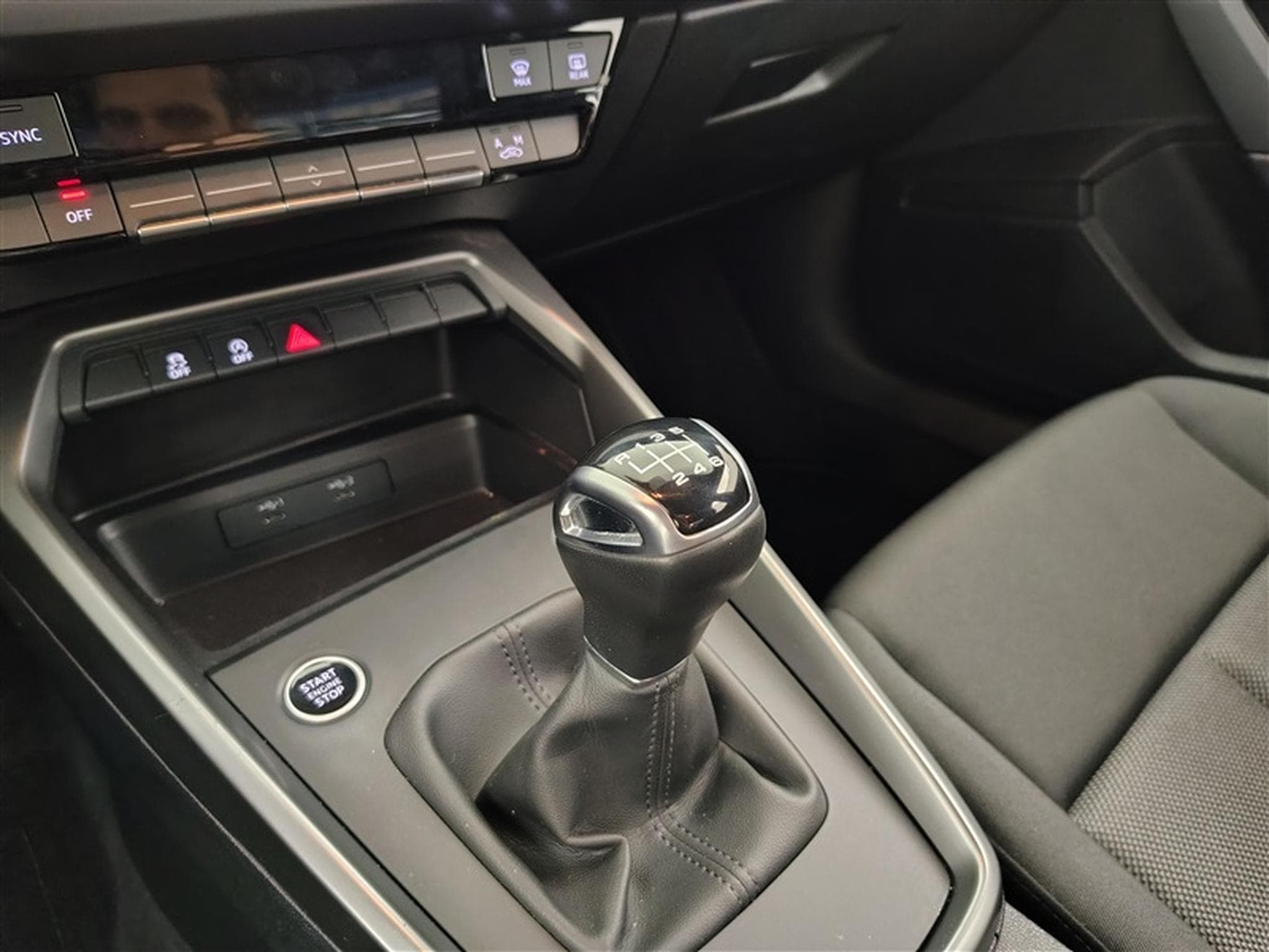 Audi A3 30 TDi  Navi Cockpit / Led / PDC (2023) - Photo 12