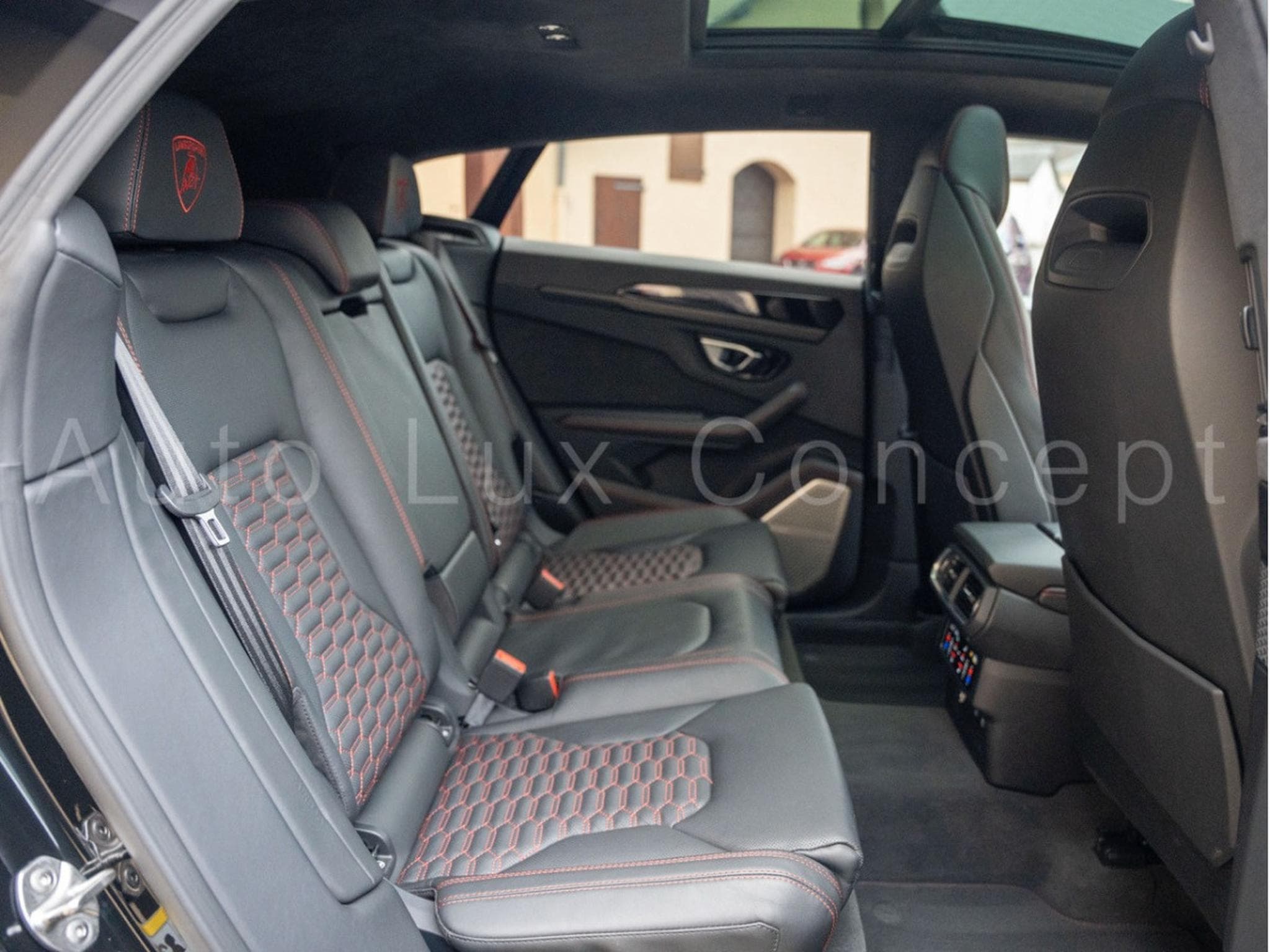 Lamborghini Urus 4.0 V8 (2022) - Photo 8