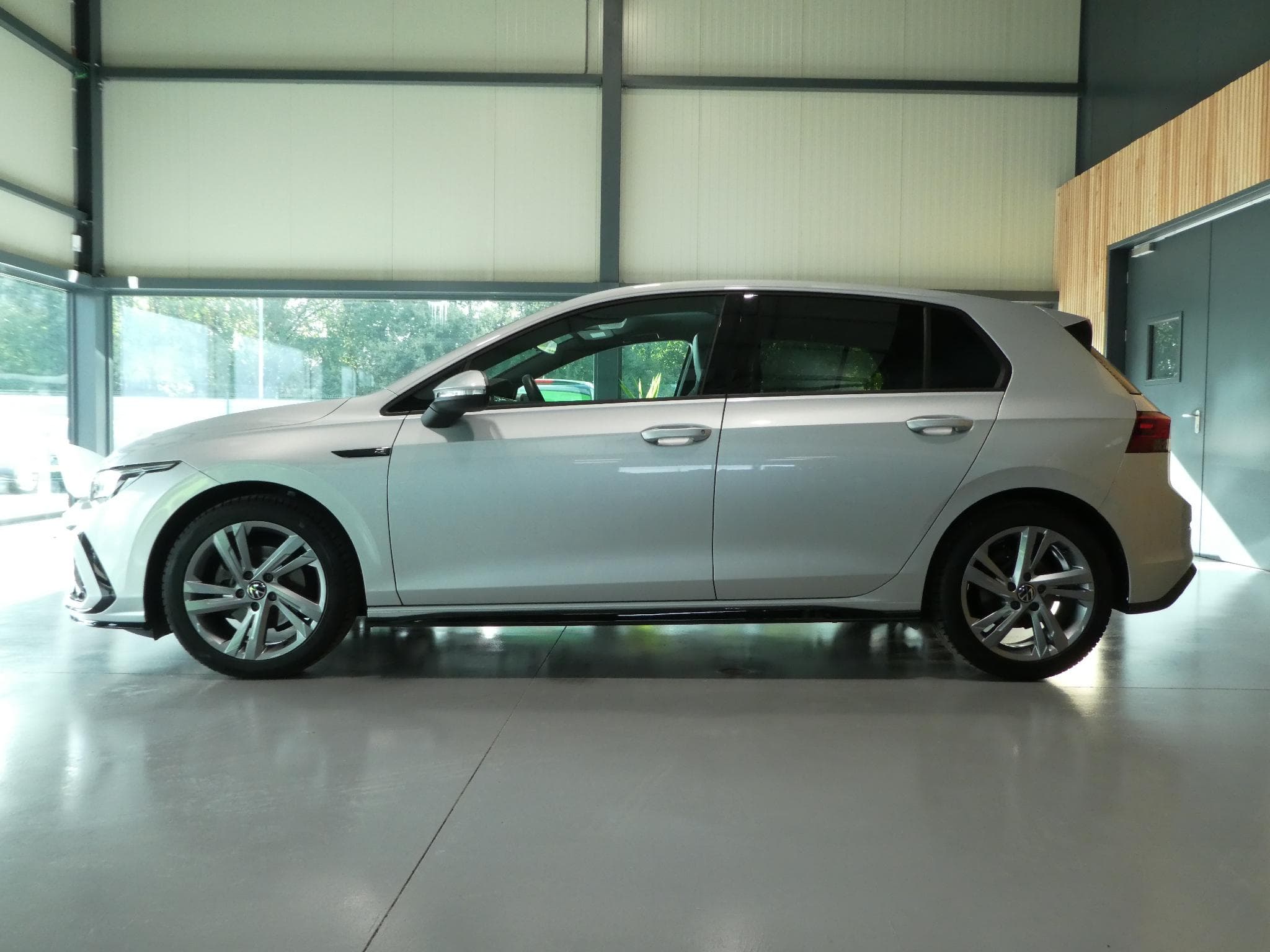 VW Golf VIII 1.5 tsi r-line (2024) - Photo 2