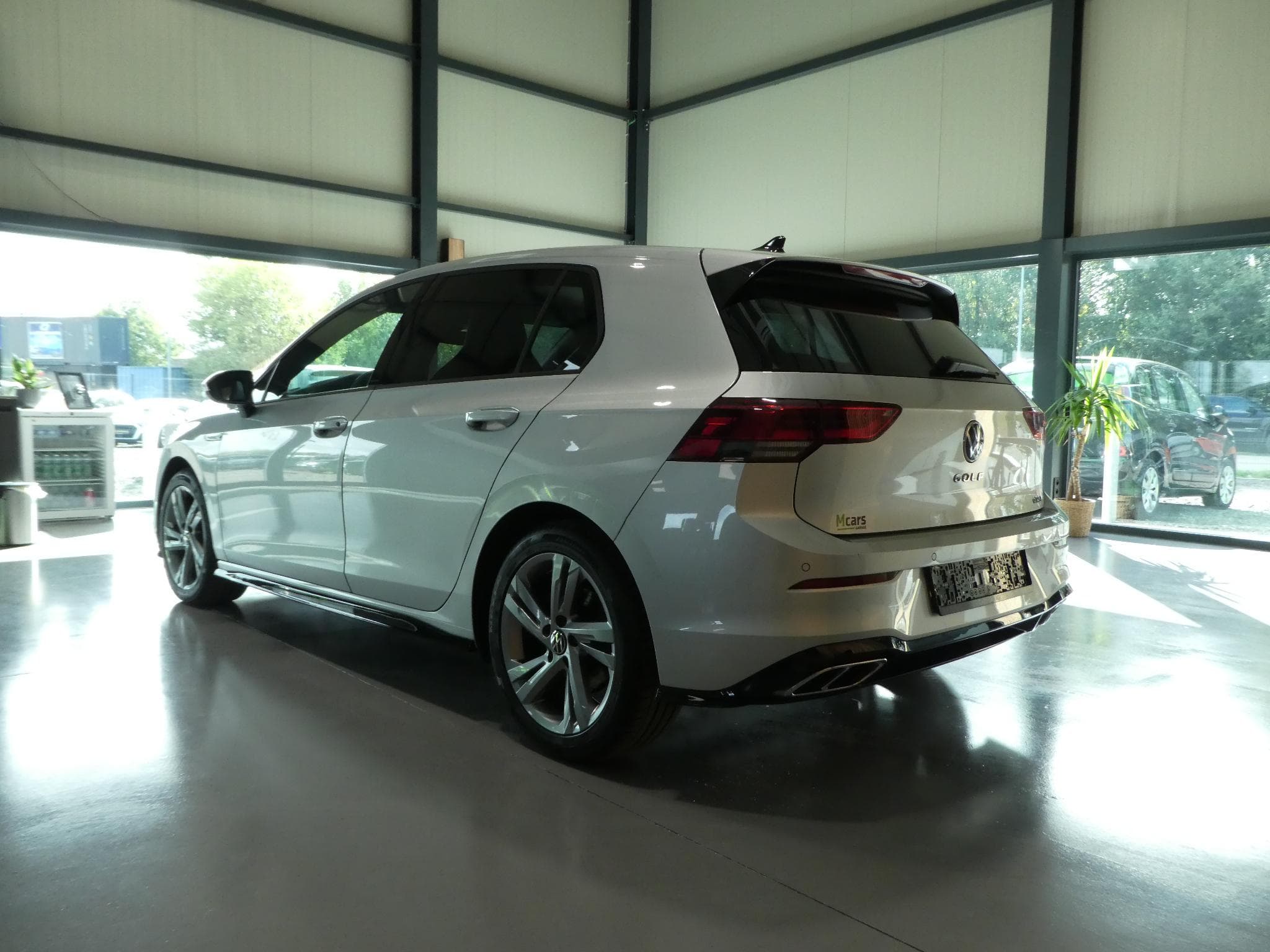 VW Golf VIII 1.5 tsi r-line (2024) - Photo 3